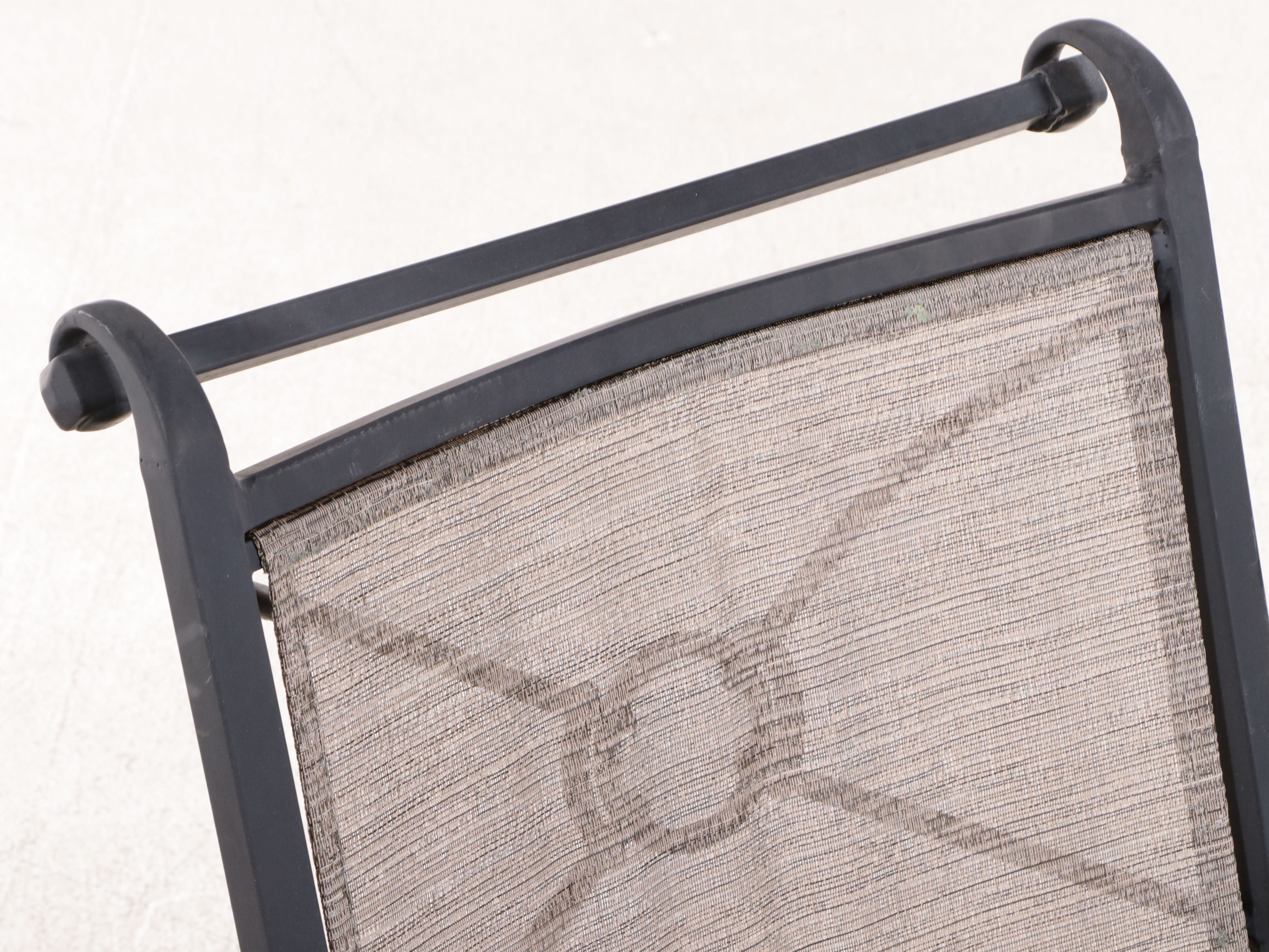 Garden Treasure Aluminum and Polypropylene Armchairs & Footstools, Coffee Table