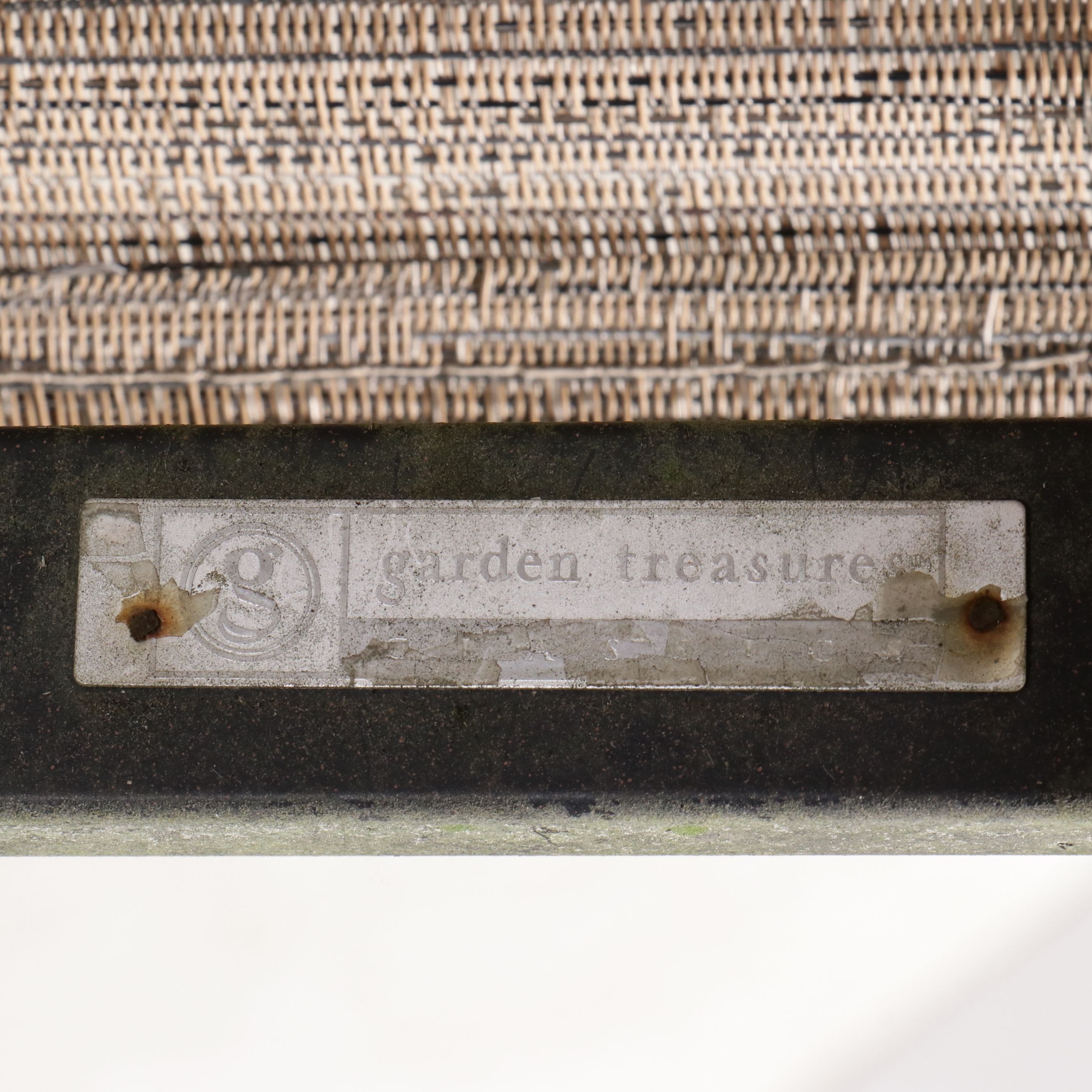 Garden Treasure Aluminum and Polypropylene Armchairs & Footstools, Coffee Table