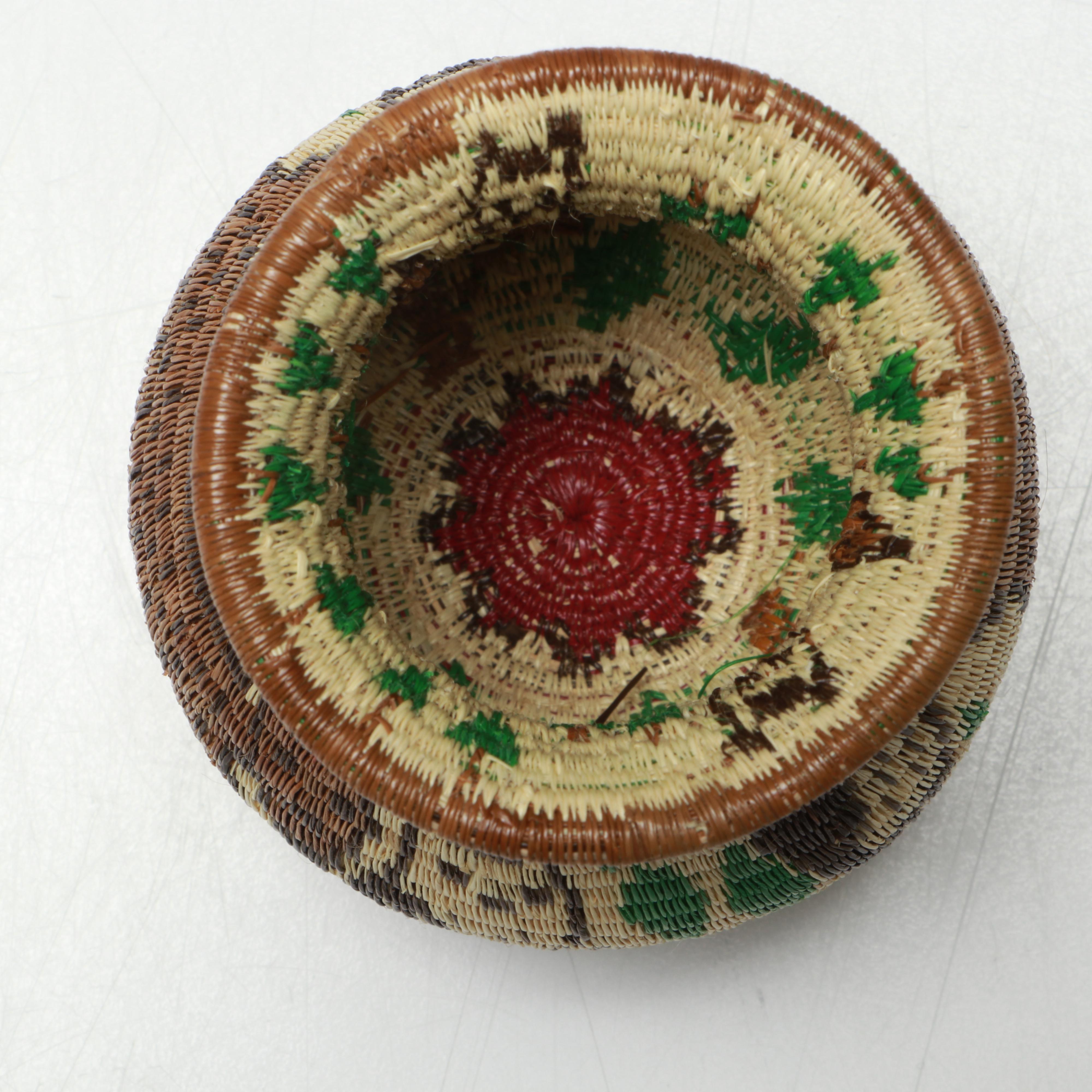 Panamanian Emberá-Wounaan Chunga Fiber Figural Adornments and Basket