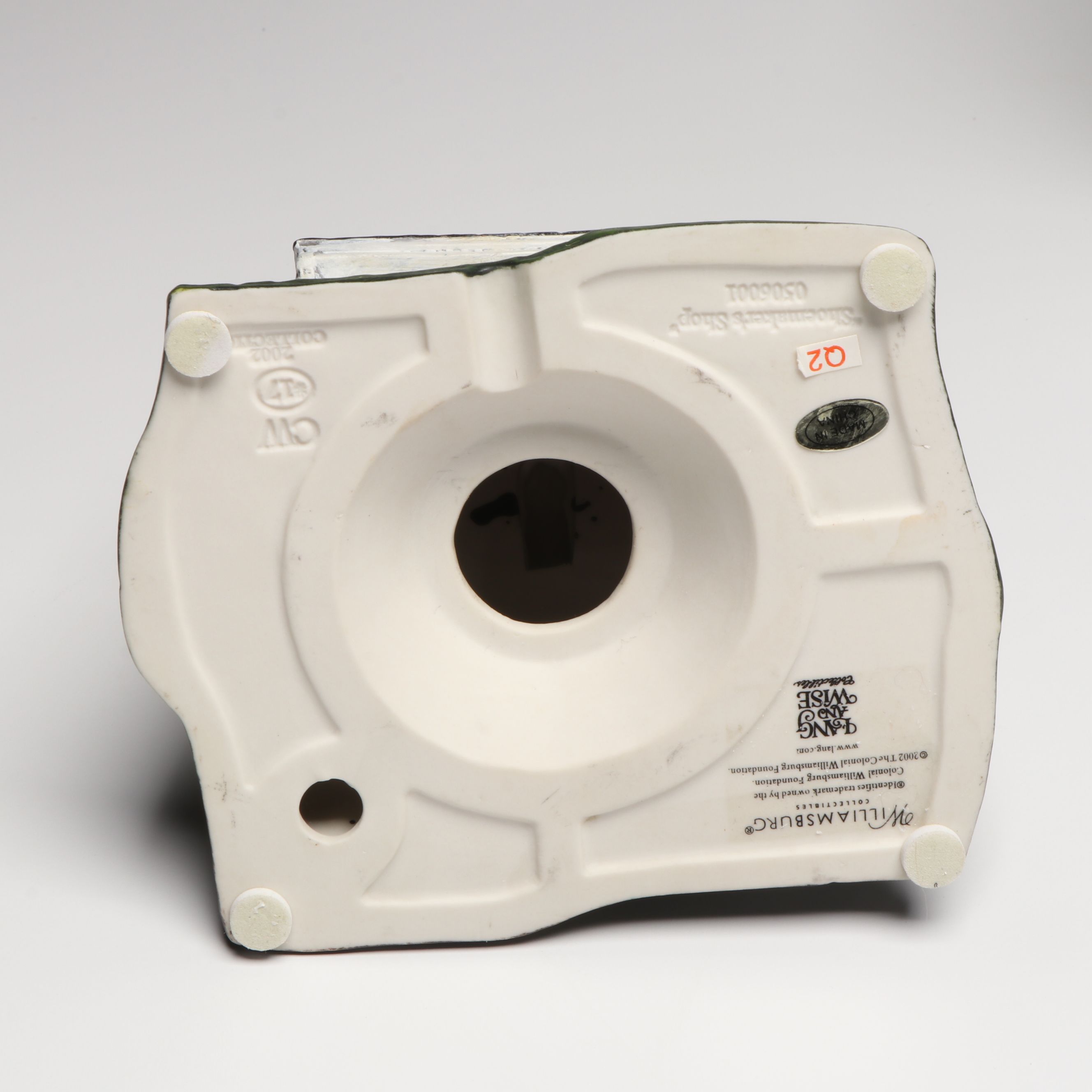 Department 56 "R. Charlton's Coffeehouse" and More Williamsburg Sets