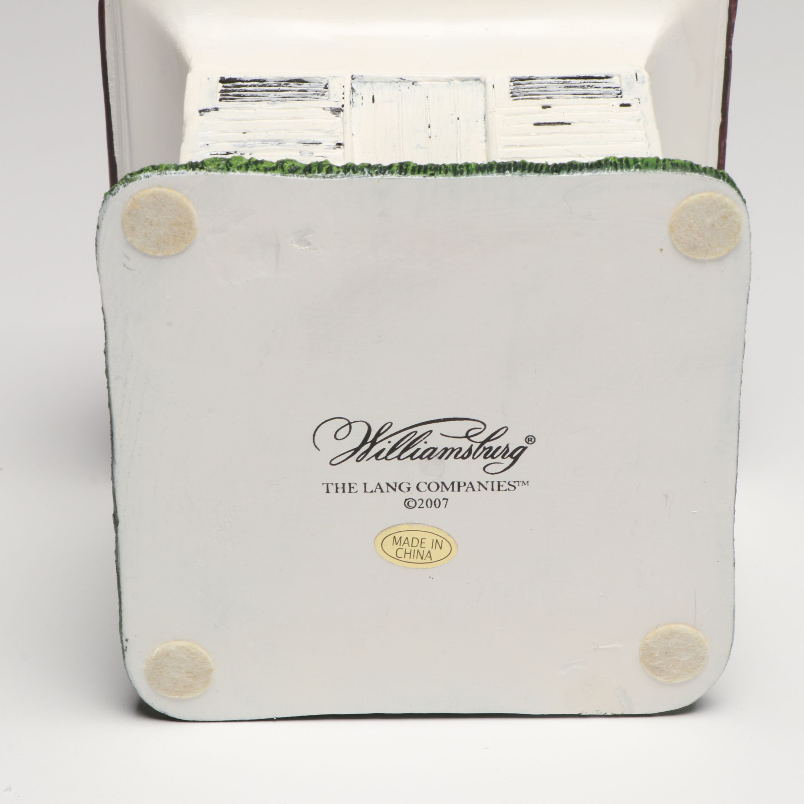 Department 56 "R. Charlton's Coffeehouse" and More Williamsburg Sets