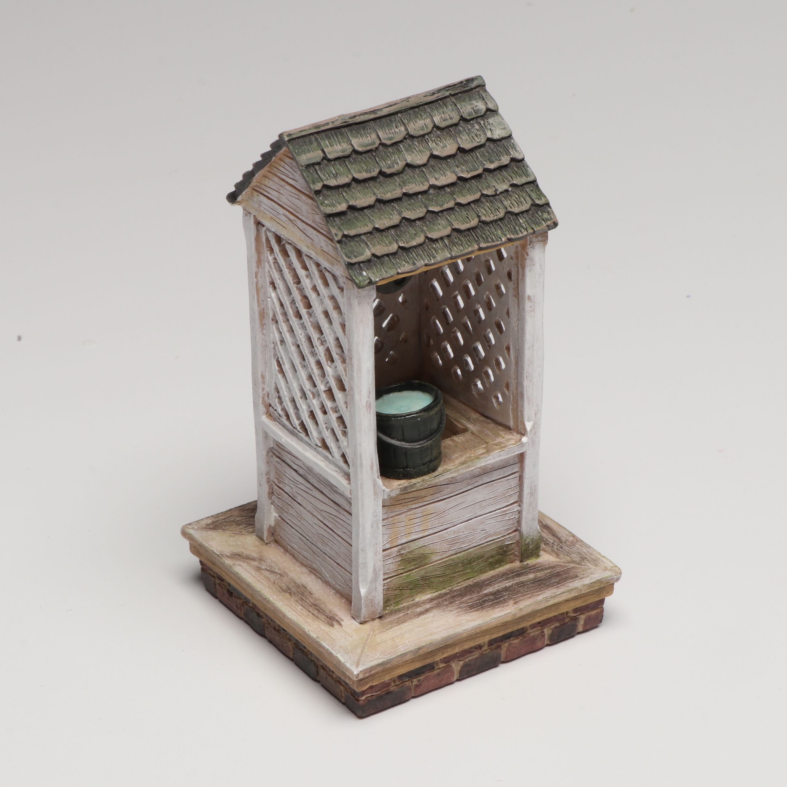 Department 56 "R. Charlton's Coffeehouse" and More Williamsburg Sets