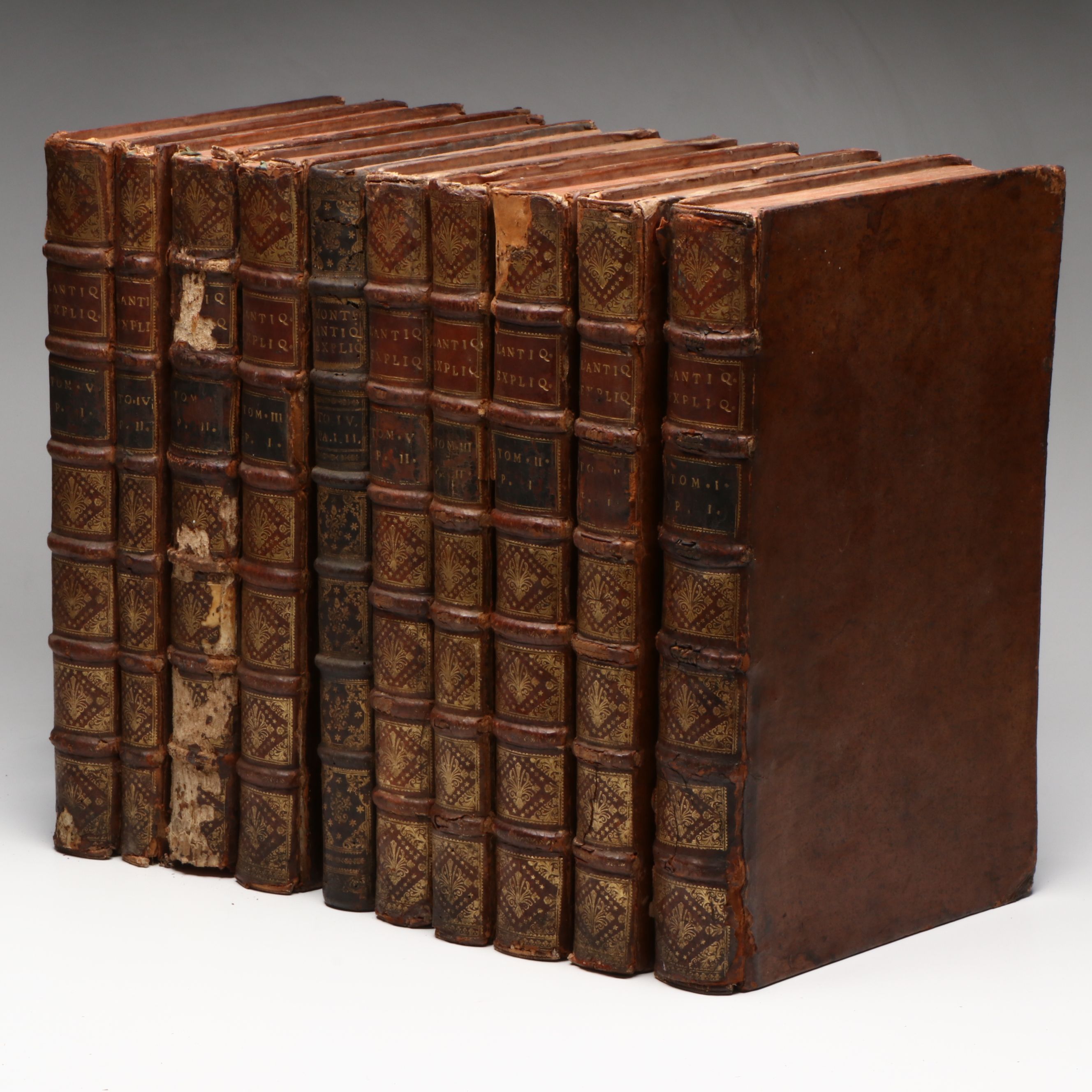 "L'Antiquité expliquée et représentée en figures" Complete Set by Montfaucon