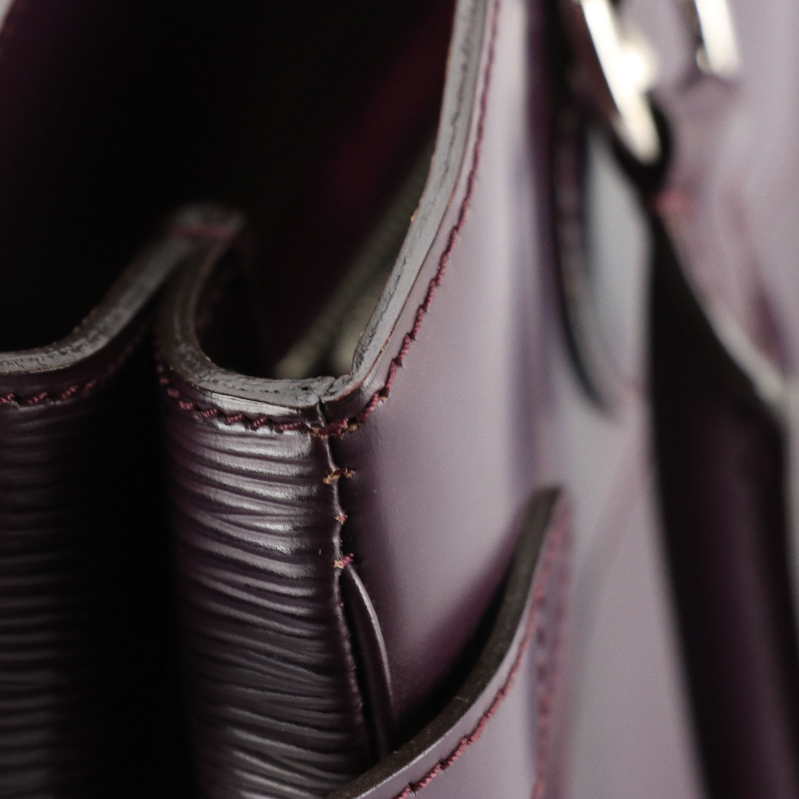 Louis Vuitton Passy GM Shoulder Bag in Cassis Epi and Smooth Leather