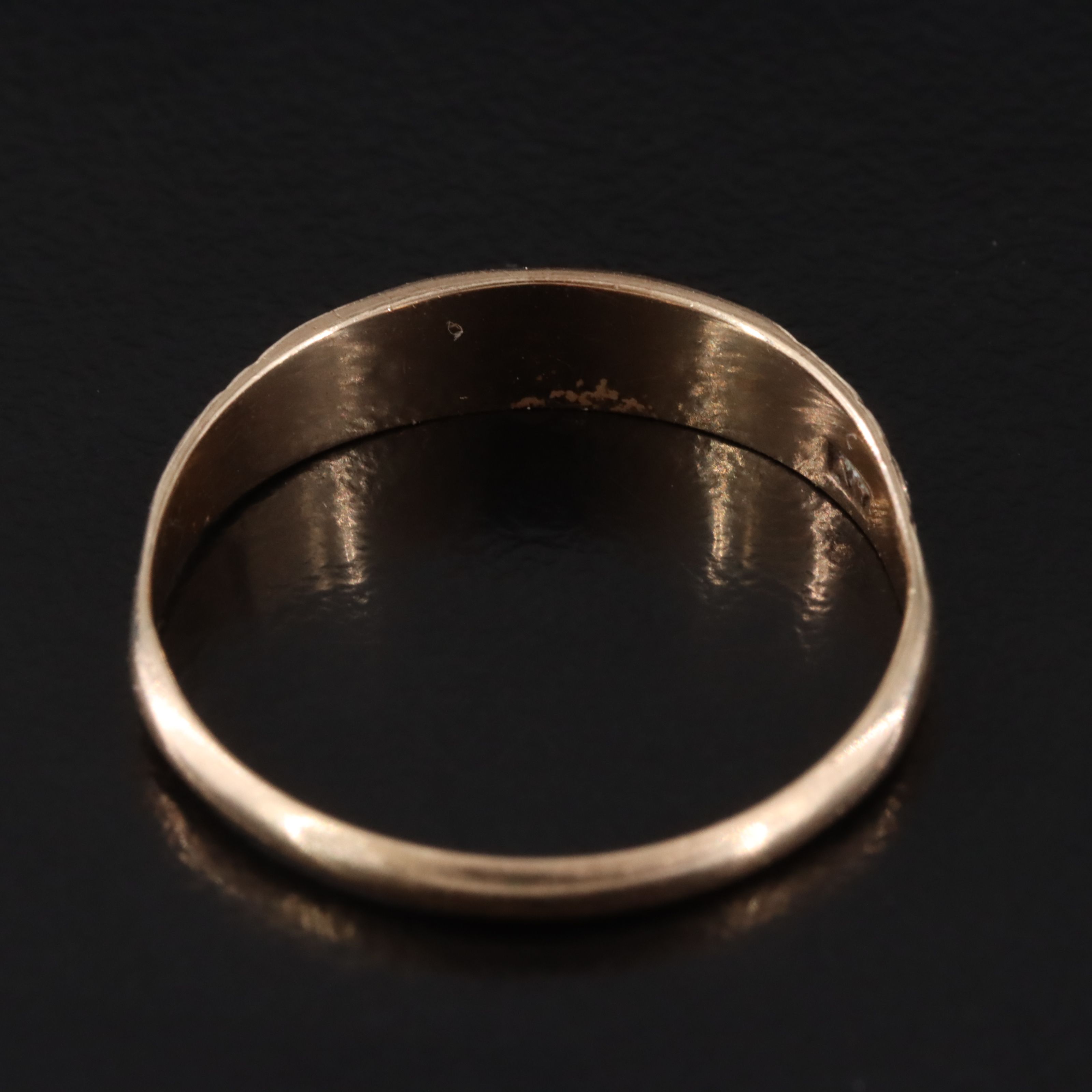 Victorian 9K Garnet Ring