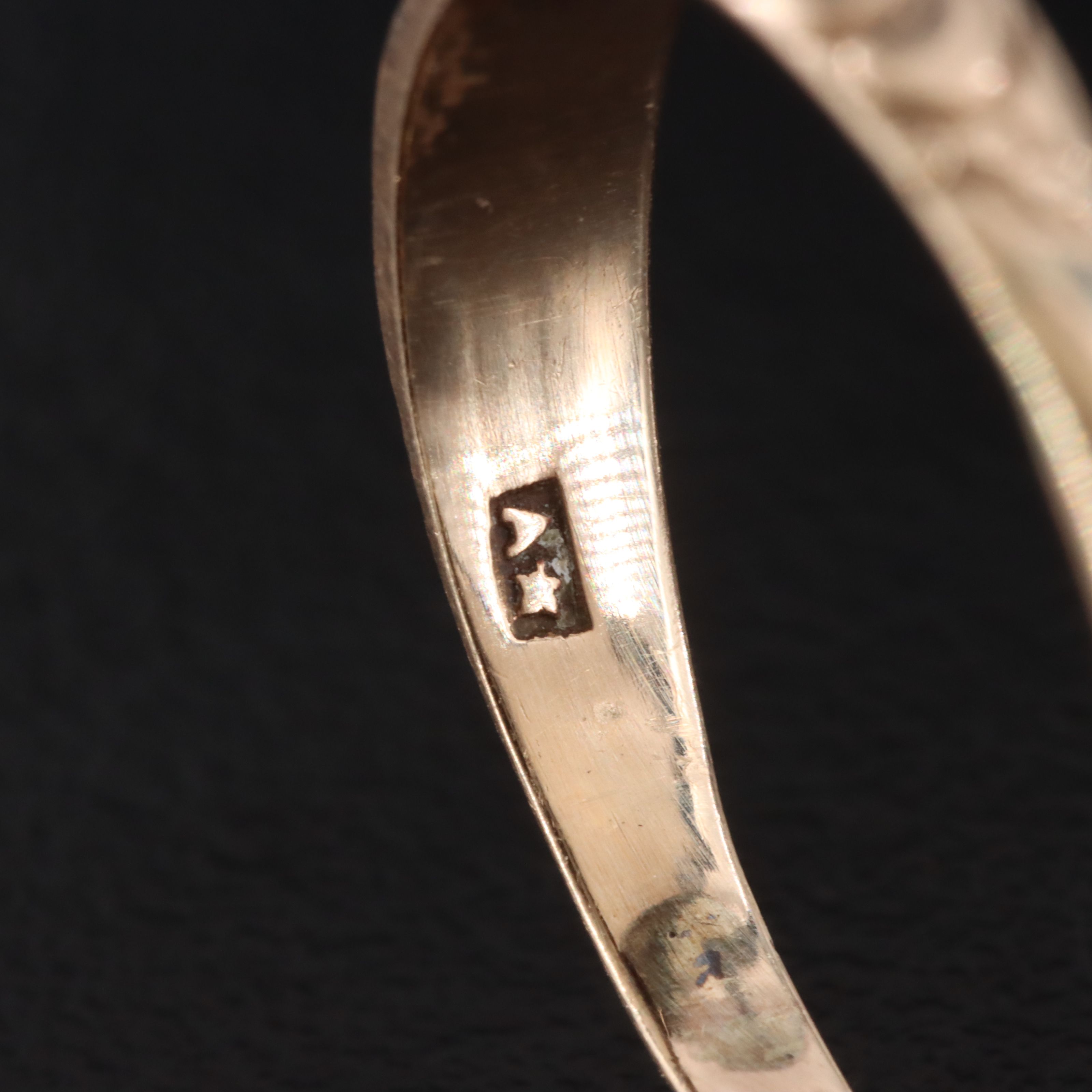 Victorian 9K Garnet Ring