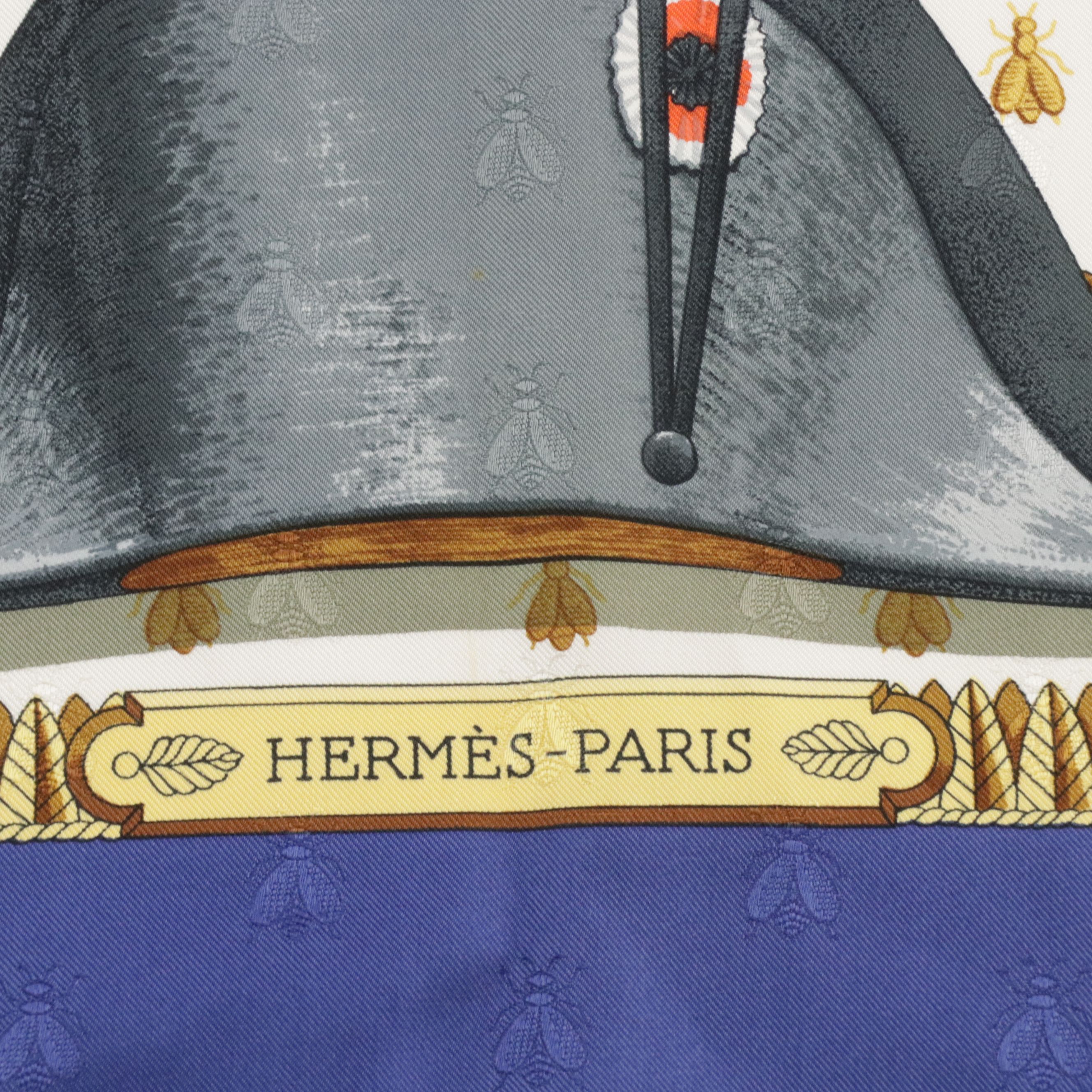 Hermès "Napoléon" Scarf 90 in Silk Bee Jacquard with Gift Box