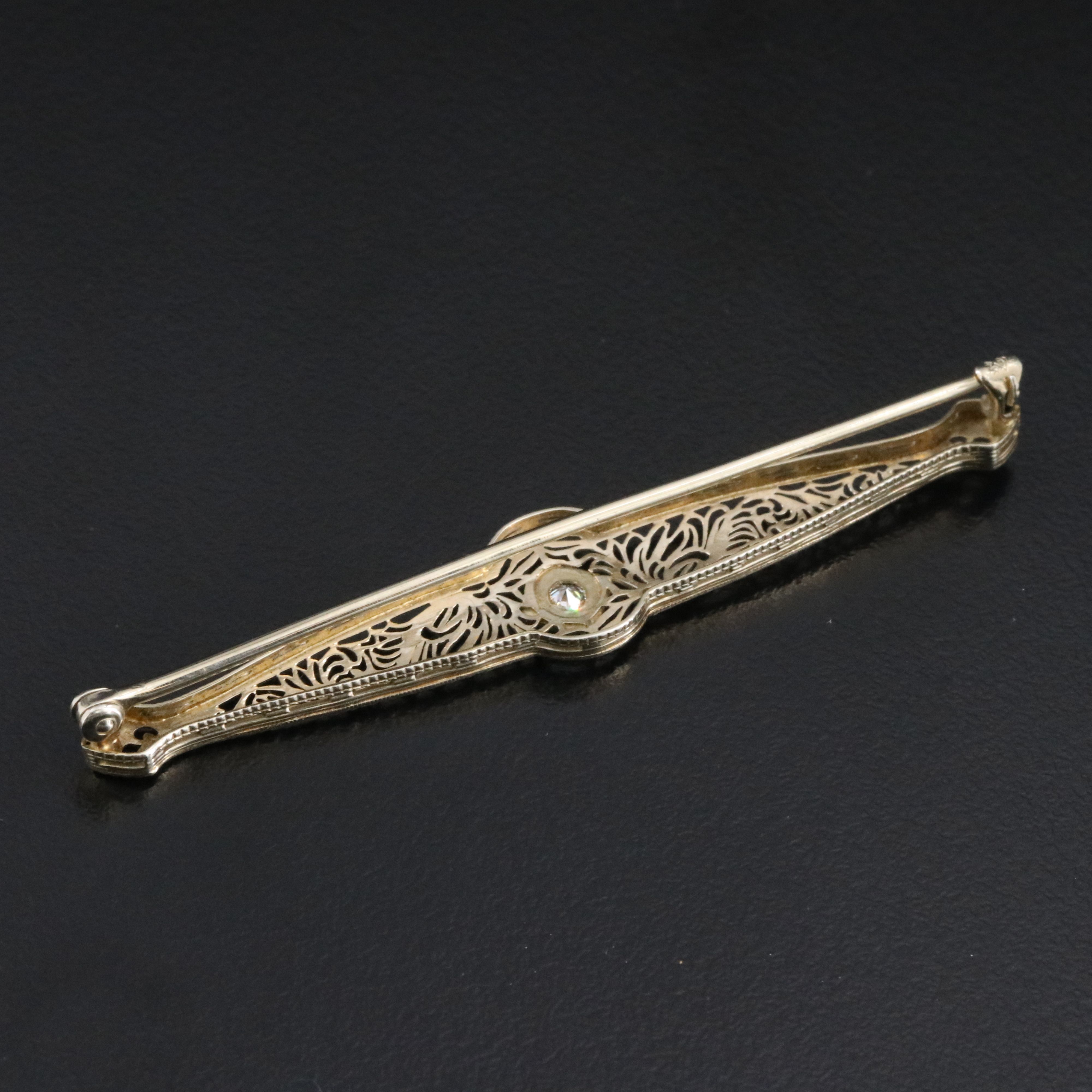 Edwardian Platinum 0.08 CT Diamond Brooch