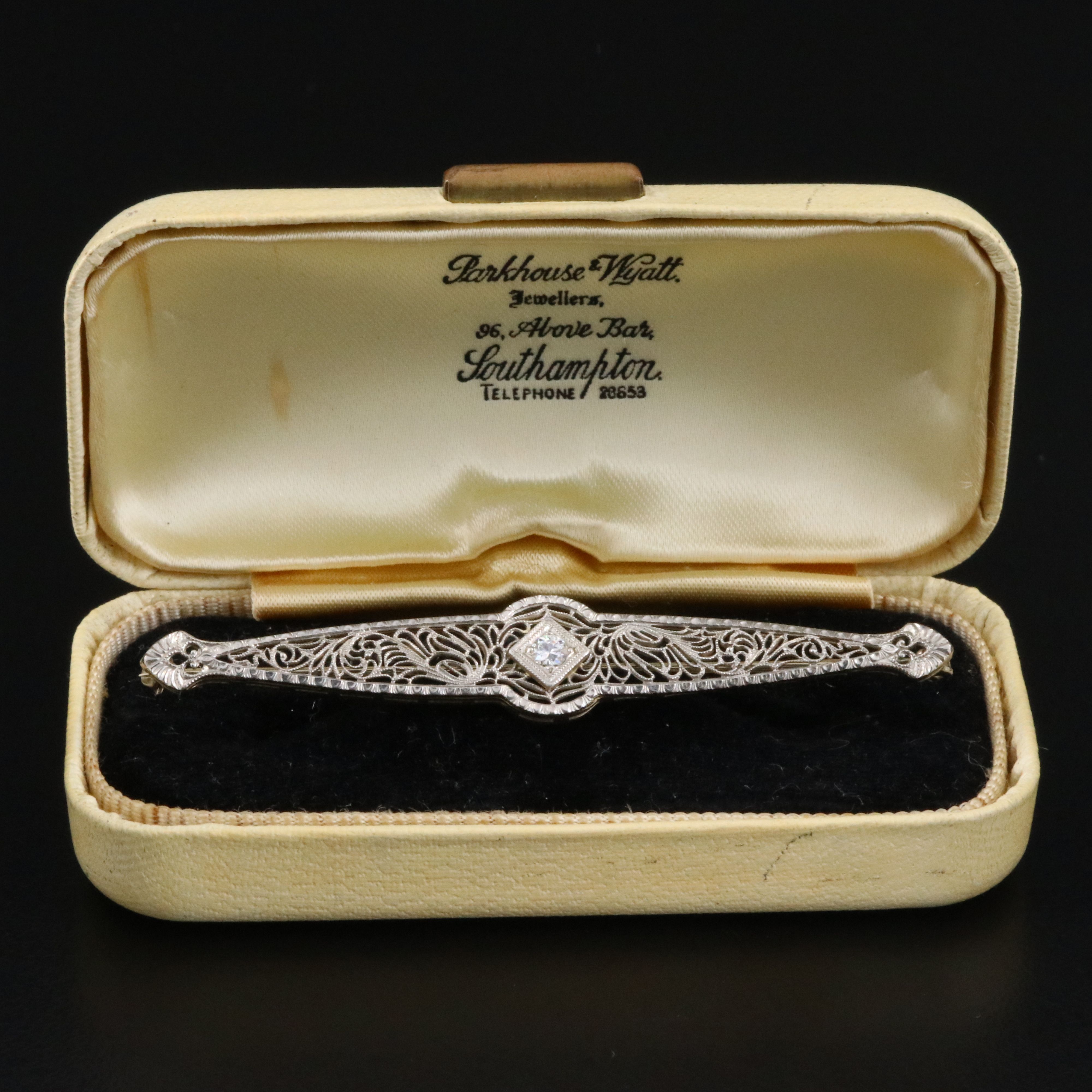 Edwardian Platinum 0.08 CT Diamond Brooch