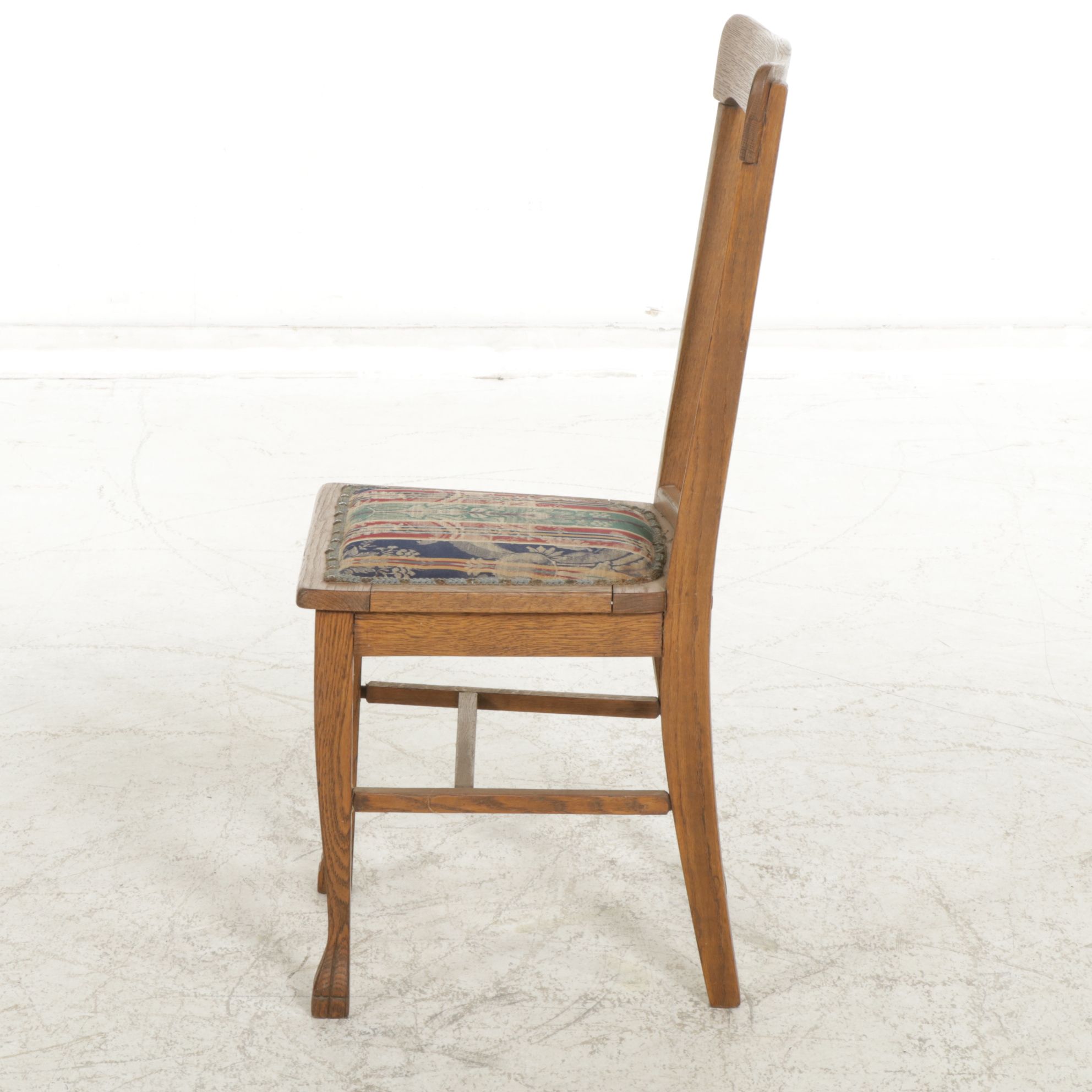 Quartersawn Oak Side Chair, Early 20th Century