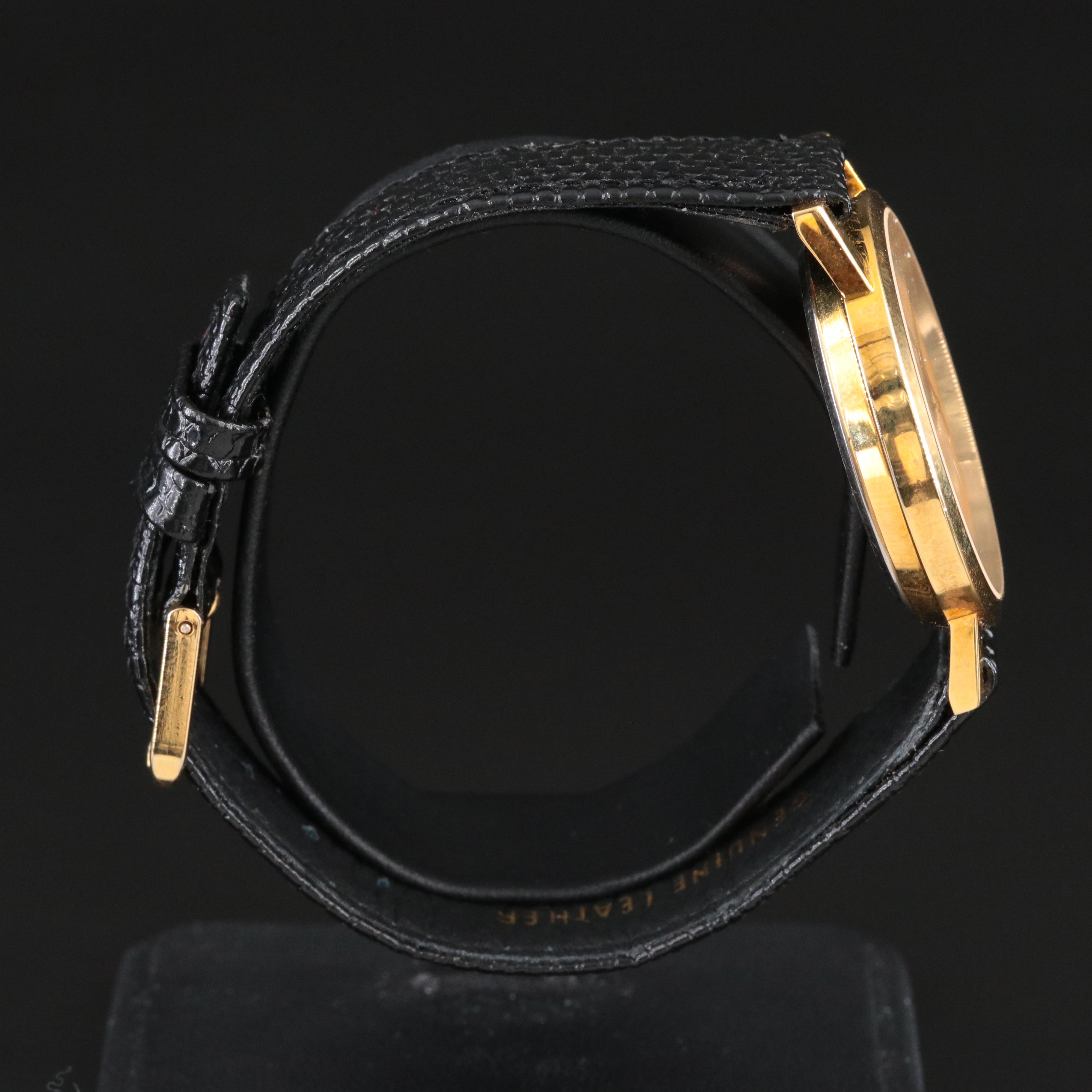 Camargo Club Quartz Watch with Matching Camargo Club Button Covers