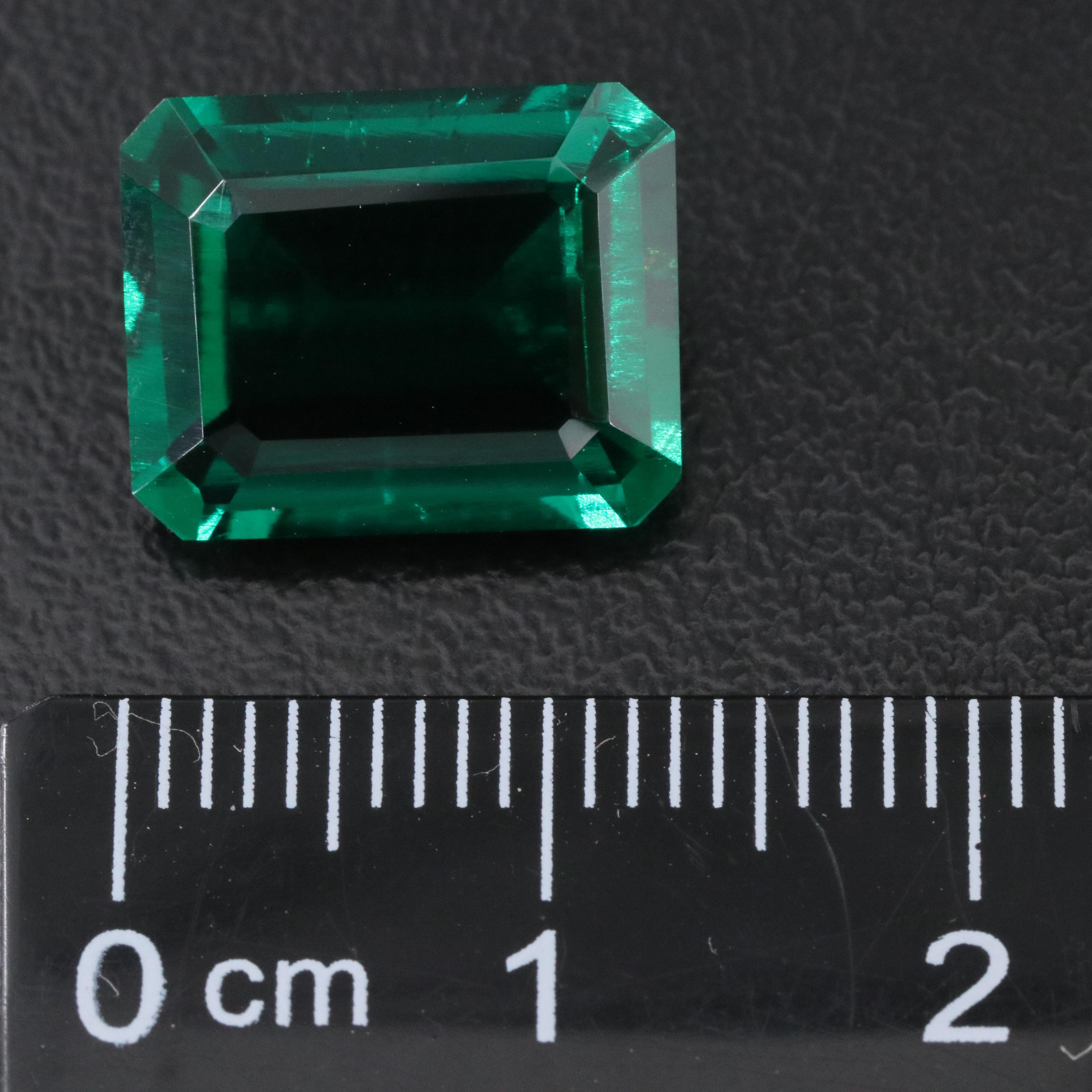 Loose 5.84 CT Lab Grown Emerald