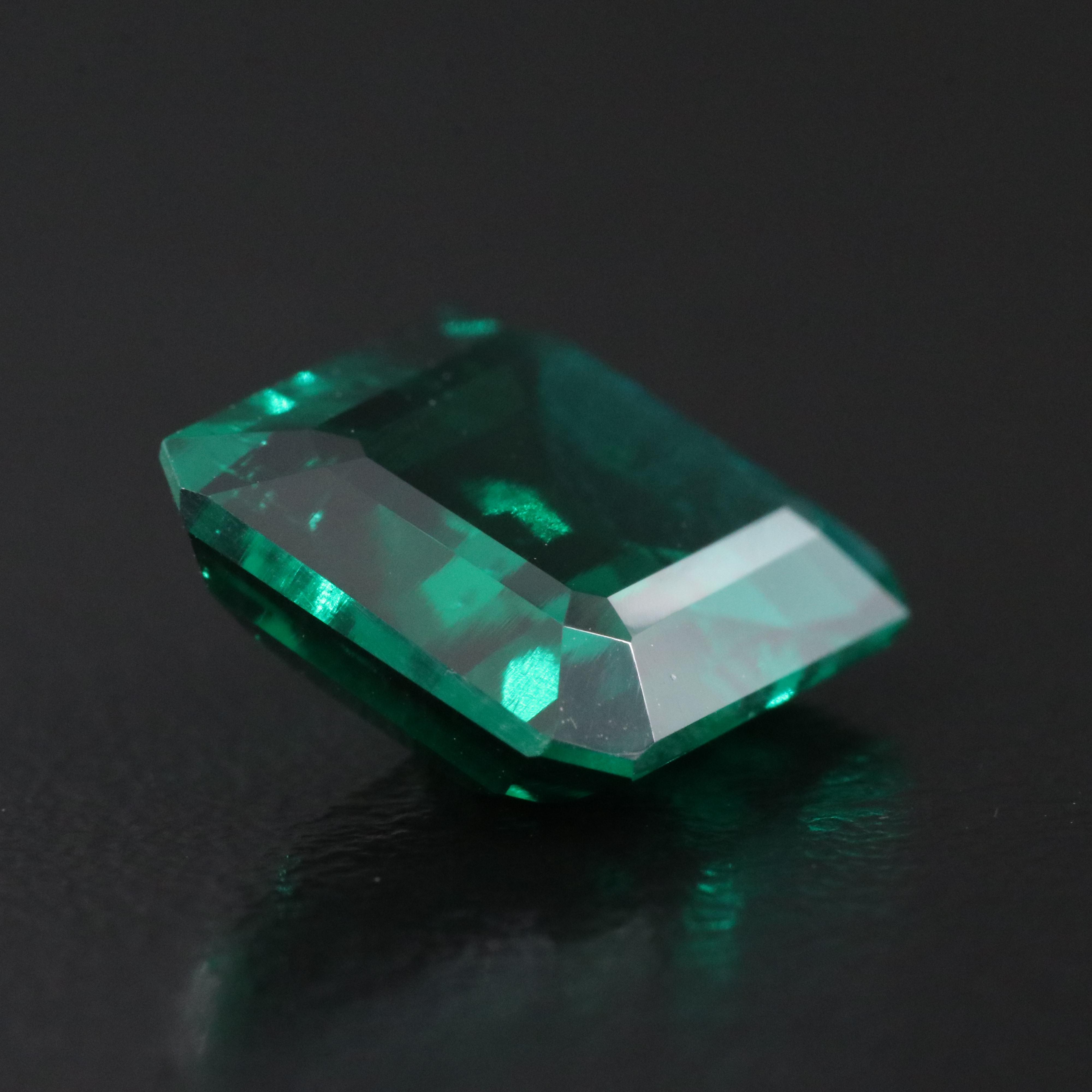 Loose 5.84 CT Lab Grown Emerald