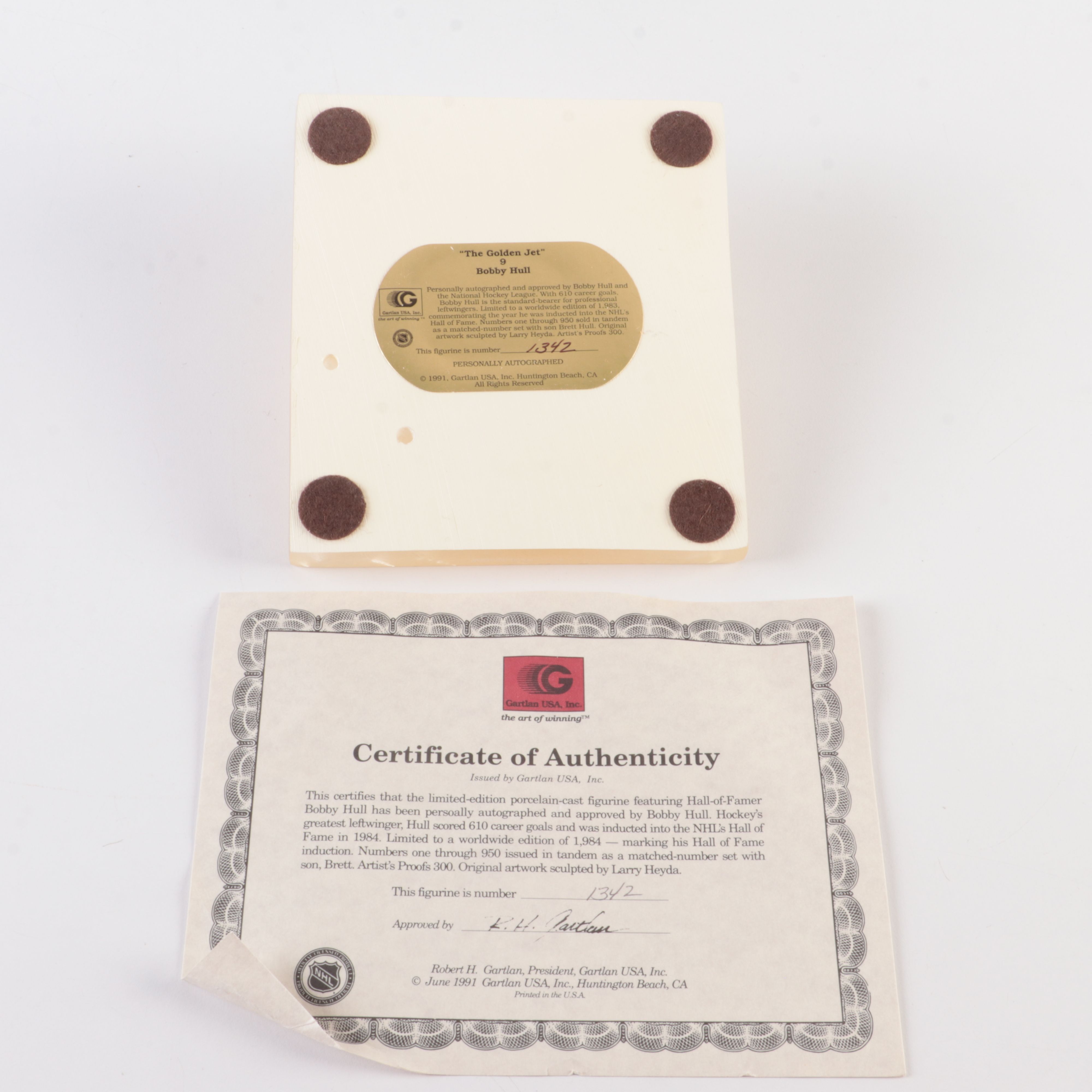 Bobby Hull Statue Display with Signature and COA, Gartlan