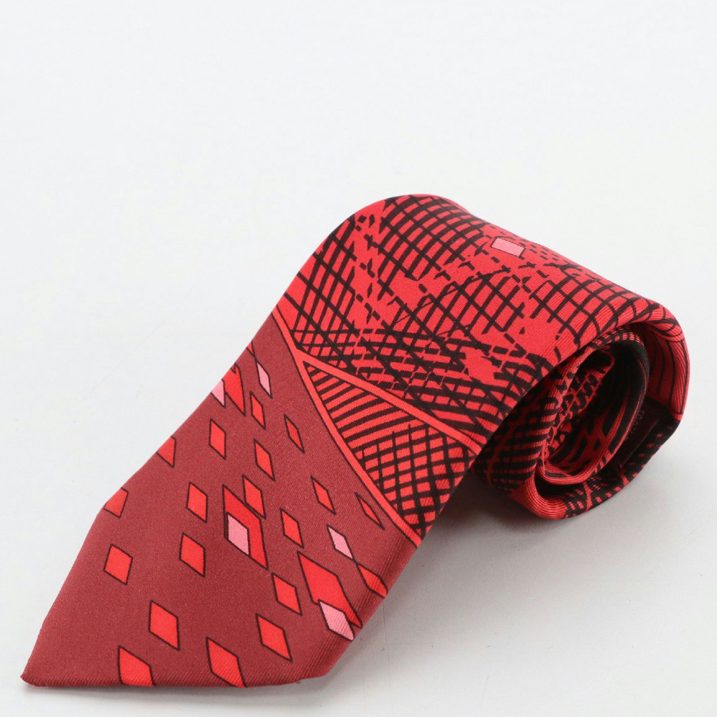 Hermès Scarf Necktie in Geometric Pattern Silk Twill with Gift Box