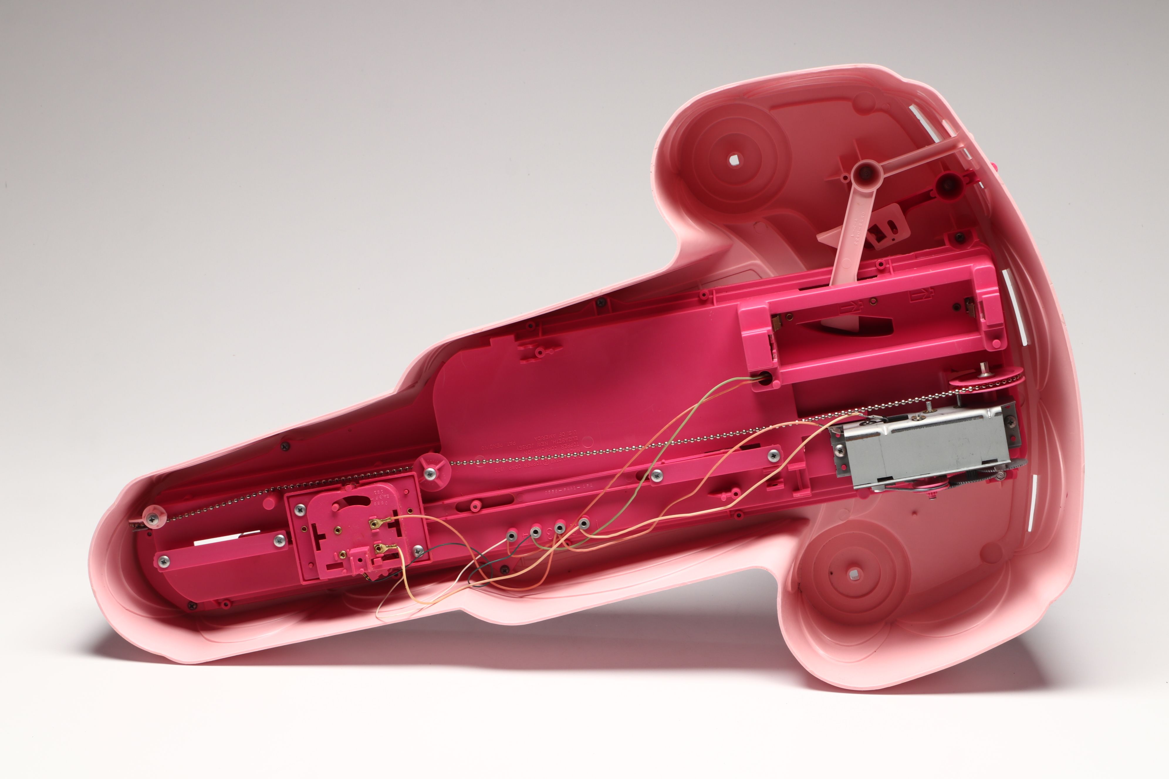 Topper "Dawn Beauty Pageant" Doll Runway Mechanical Playset