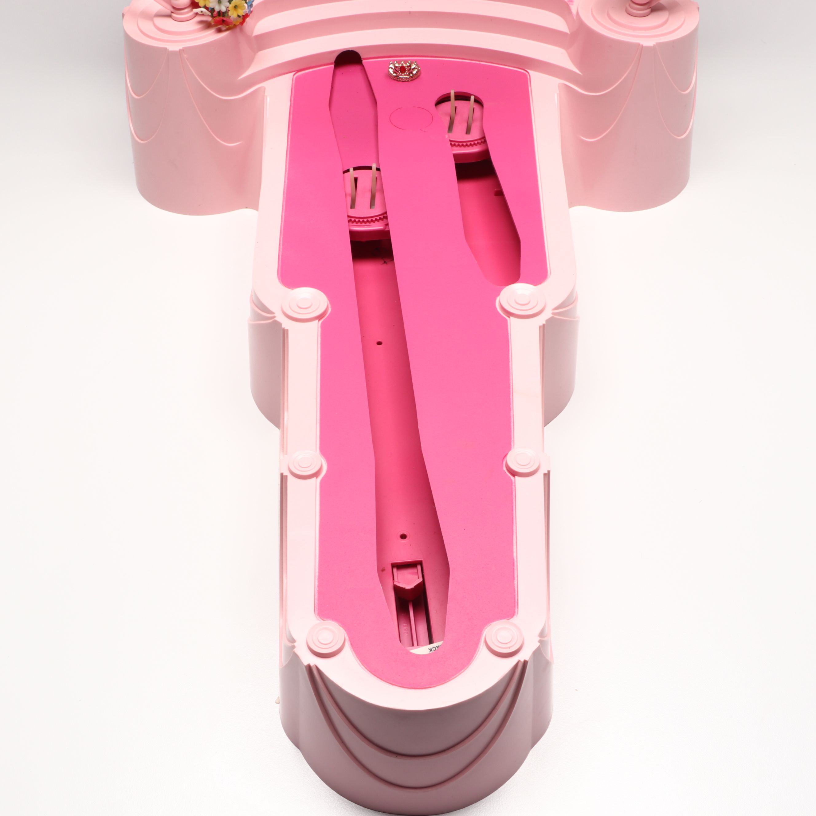 Topper "Dawn Beauty Pageant" Doll Runway Mechanical Playset