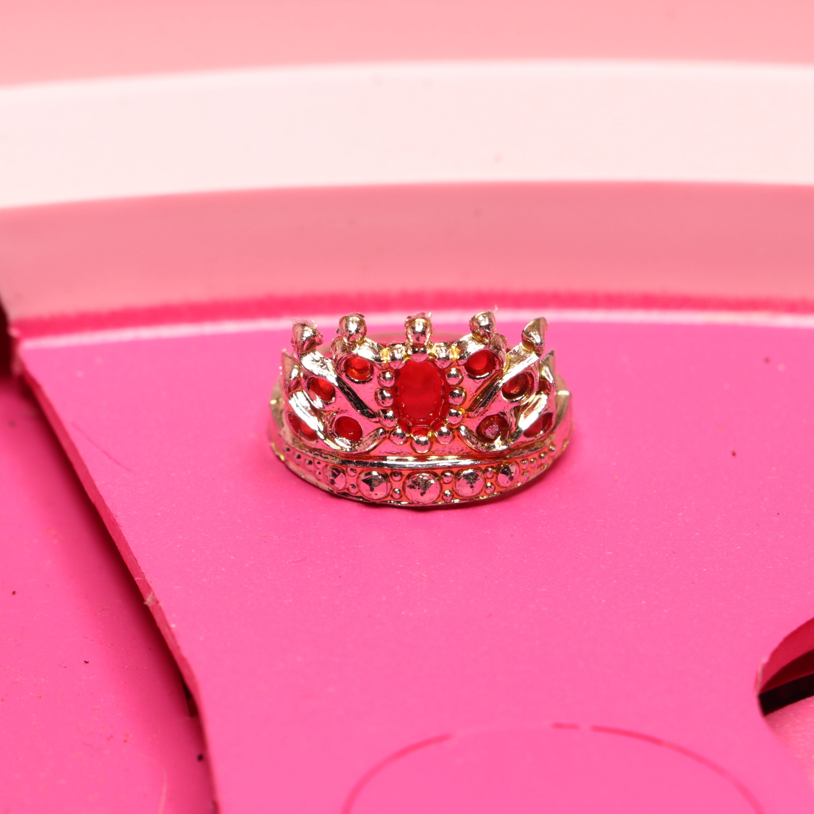 Topper "Dawn Beauty Pageant" Doll Runway Mechanical Playset