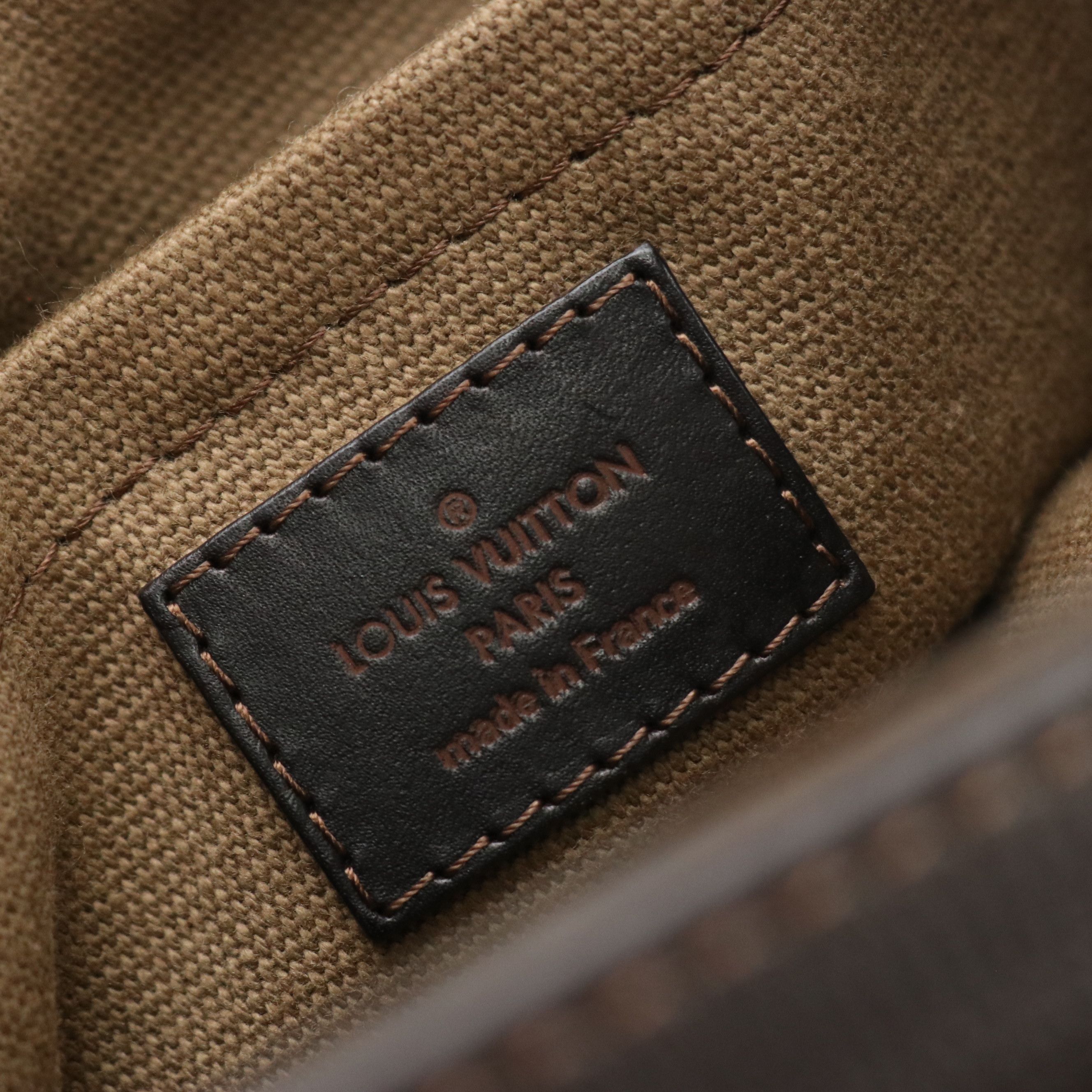 Louis Vuitton Omaha Messenger Bag in Coffee Brown Utah Leather