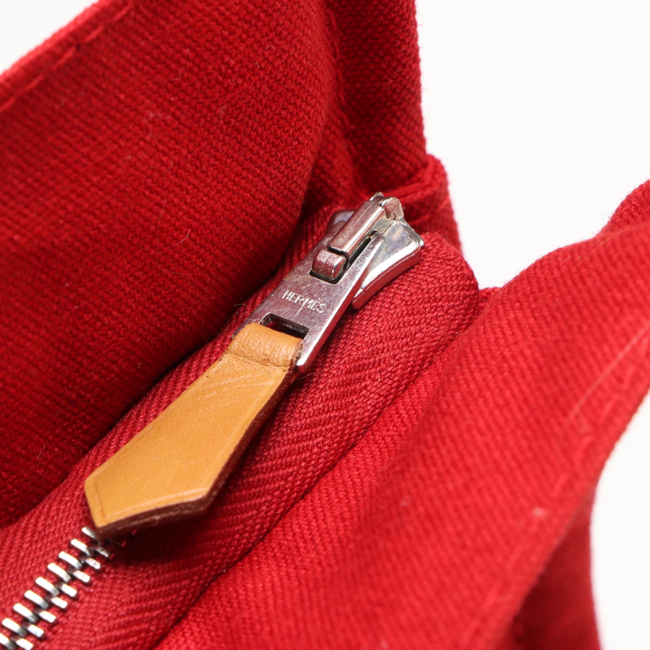 Hermès Clutch Bag in Red Canvas