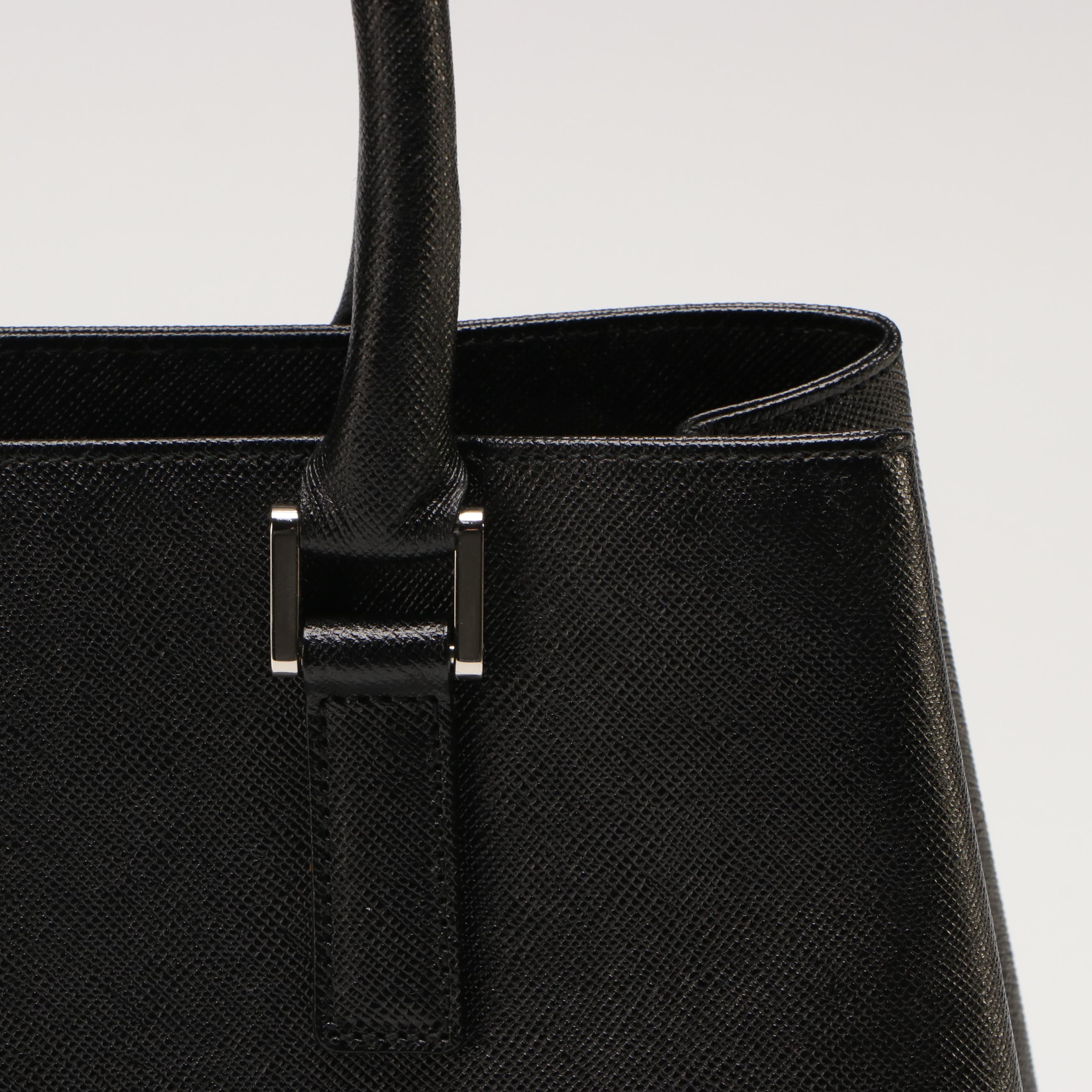 Burberry Tote Bag in Black Saffiano Leather