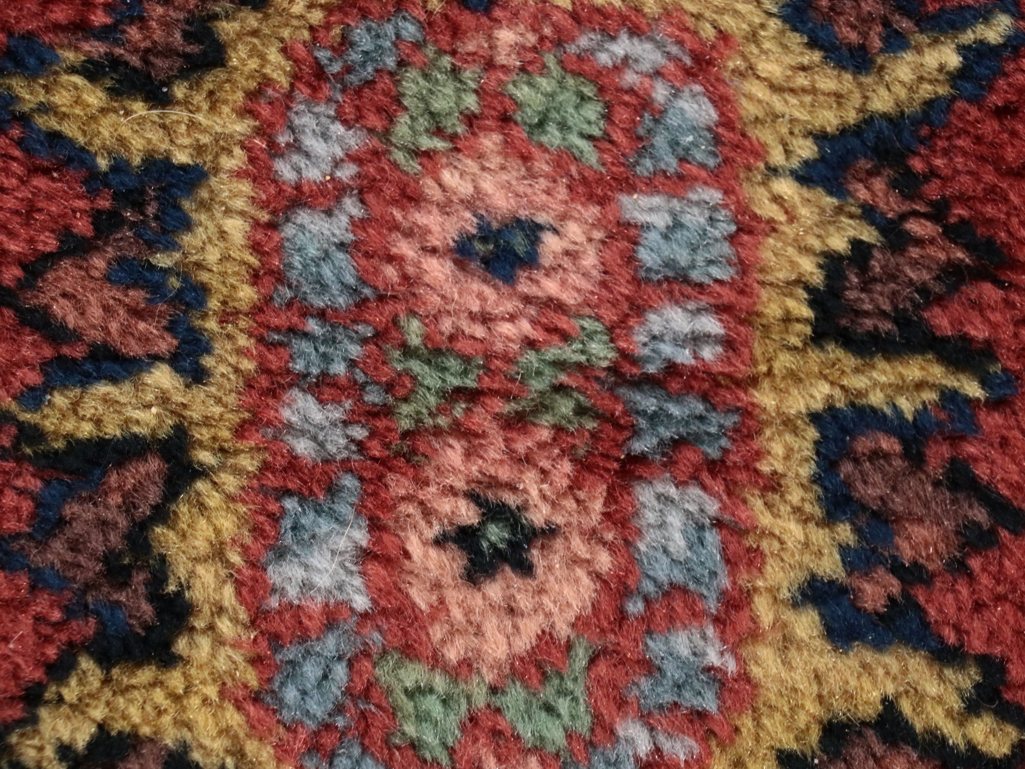 8'7 x 12'9 Power Loomed Karastan "Serapi" Area Rug with Runner Mat