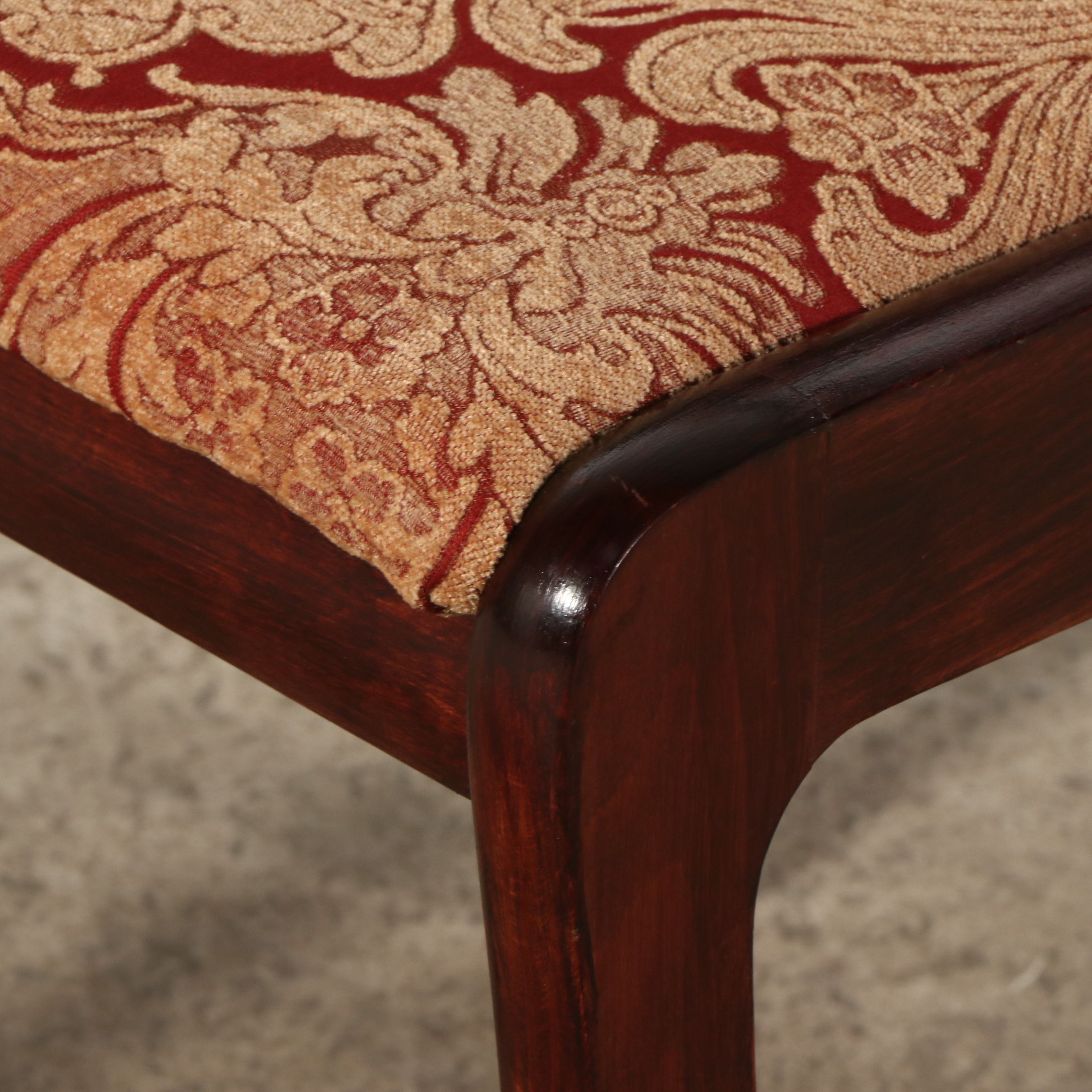 Set of Four Duncan Phyfe Style Carved Mahogany Finish Ribbon Back Chairs