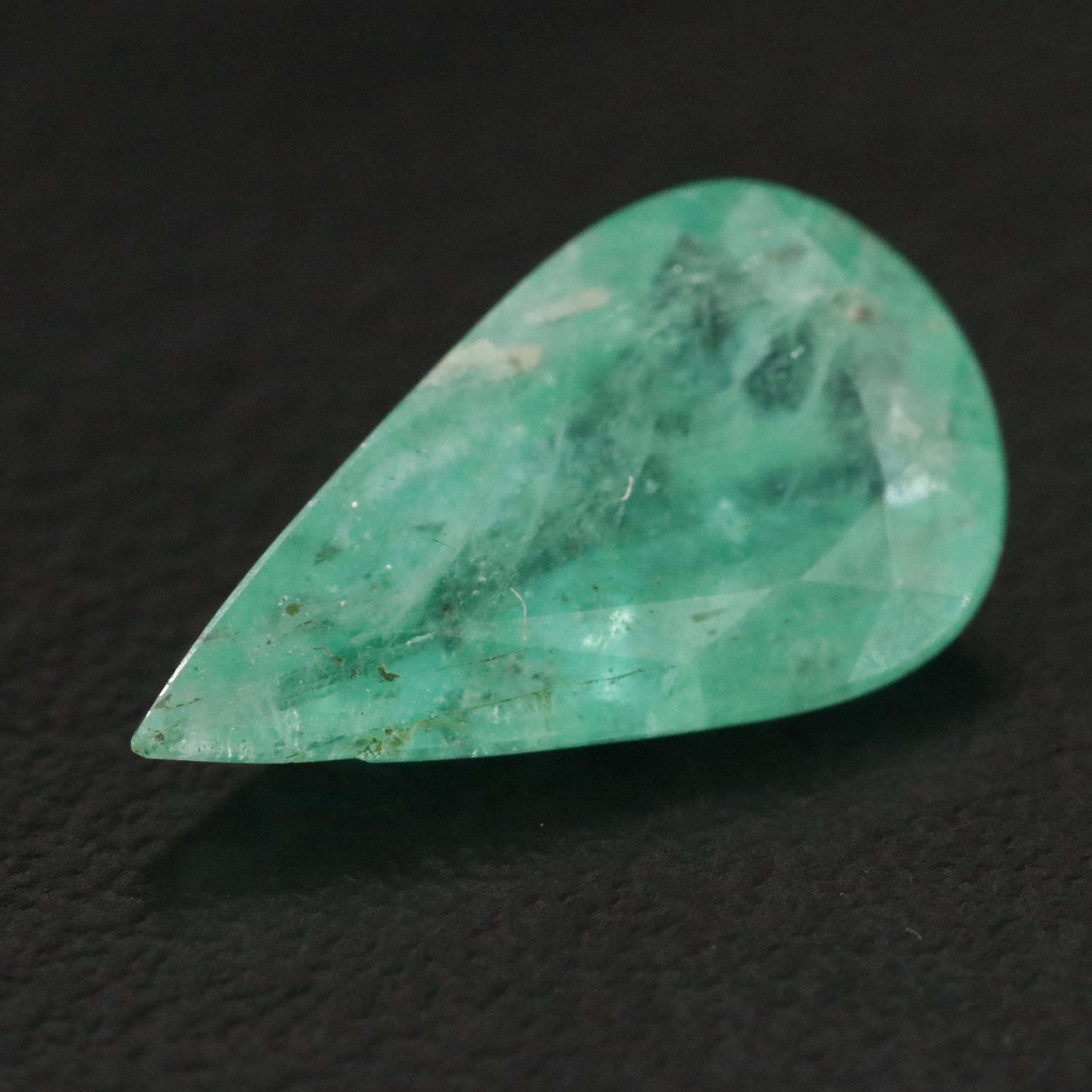 Loose 1.77 CT Emerald