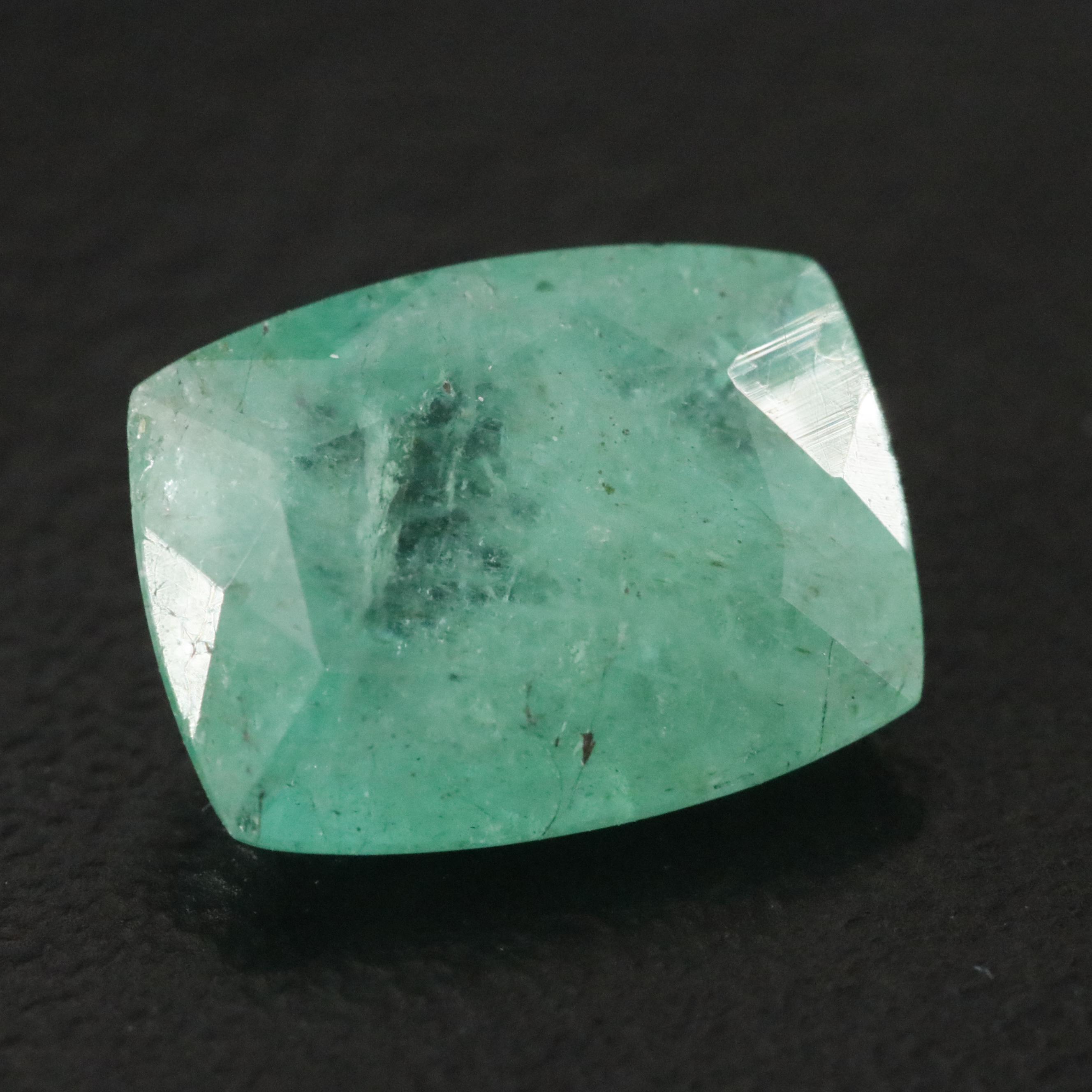 Loose 2.51 CT Emerald