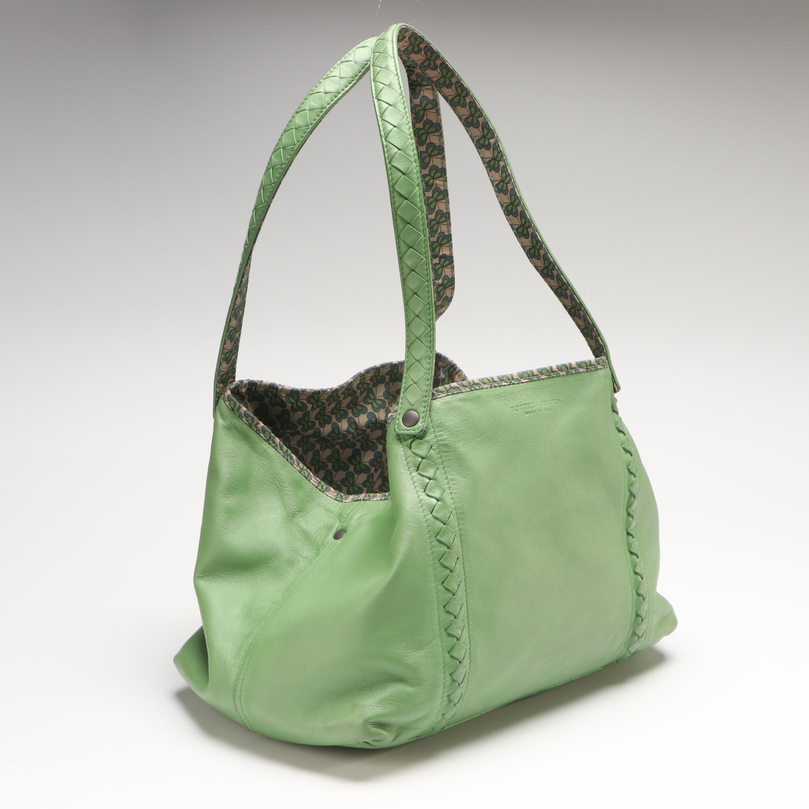 Bottega Veneta Reversible Tote in Green Leather