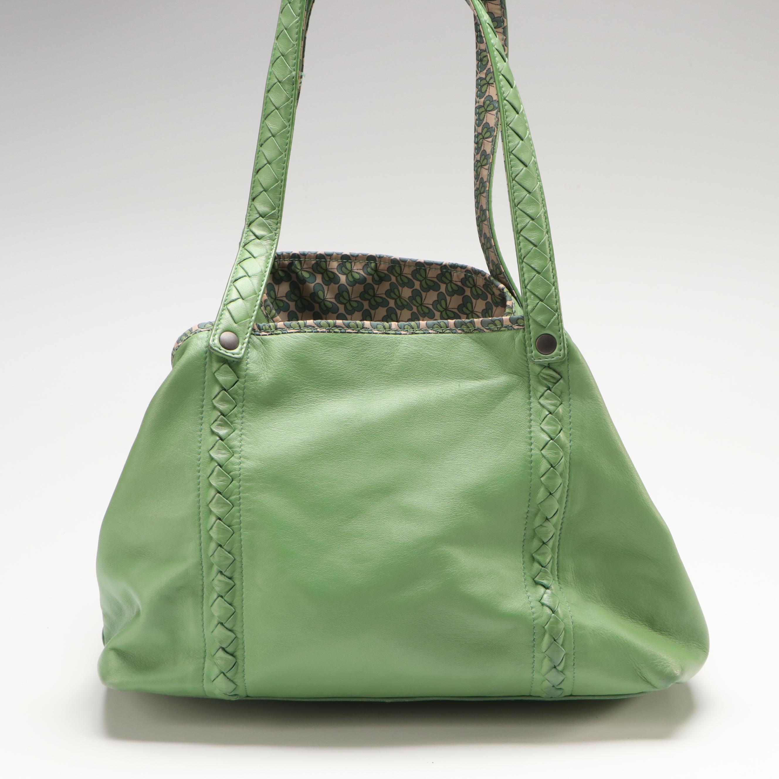 Bottega Veneta Reversible Tote in Green Leather