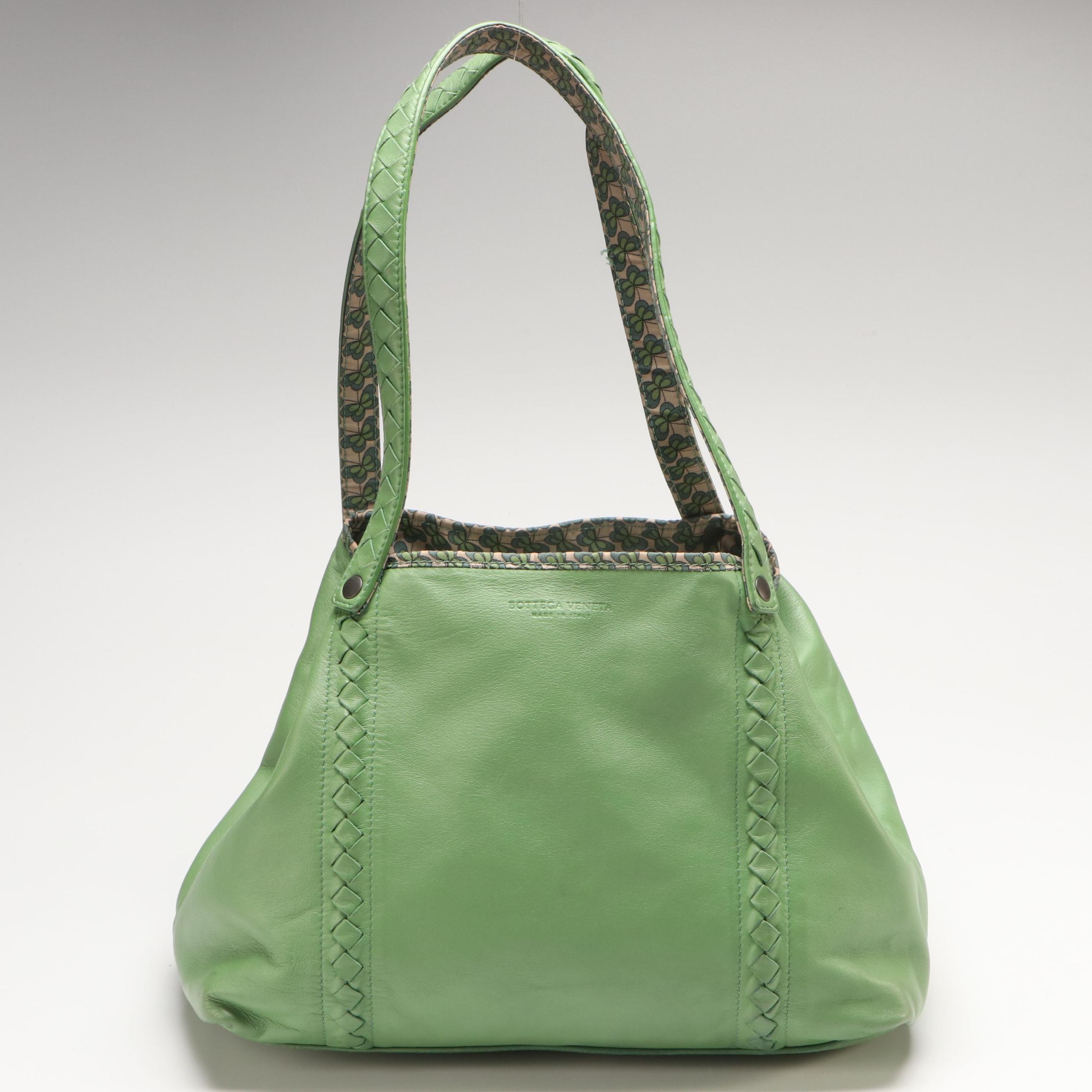 Bottega Veneta Reversible Tote in Green Leather