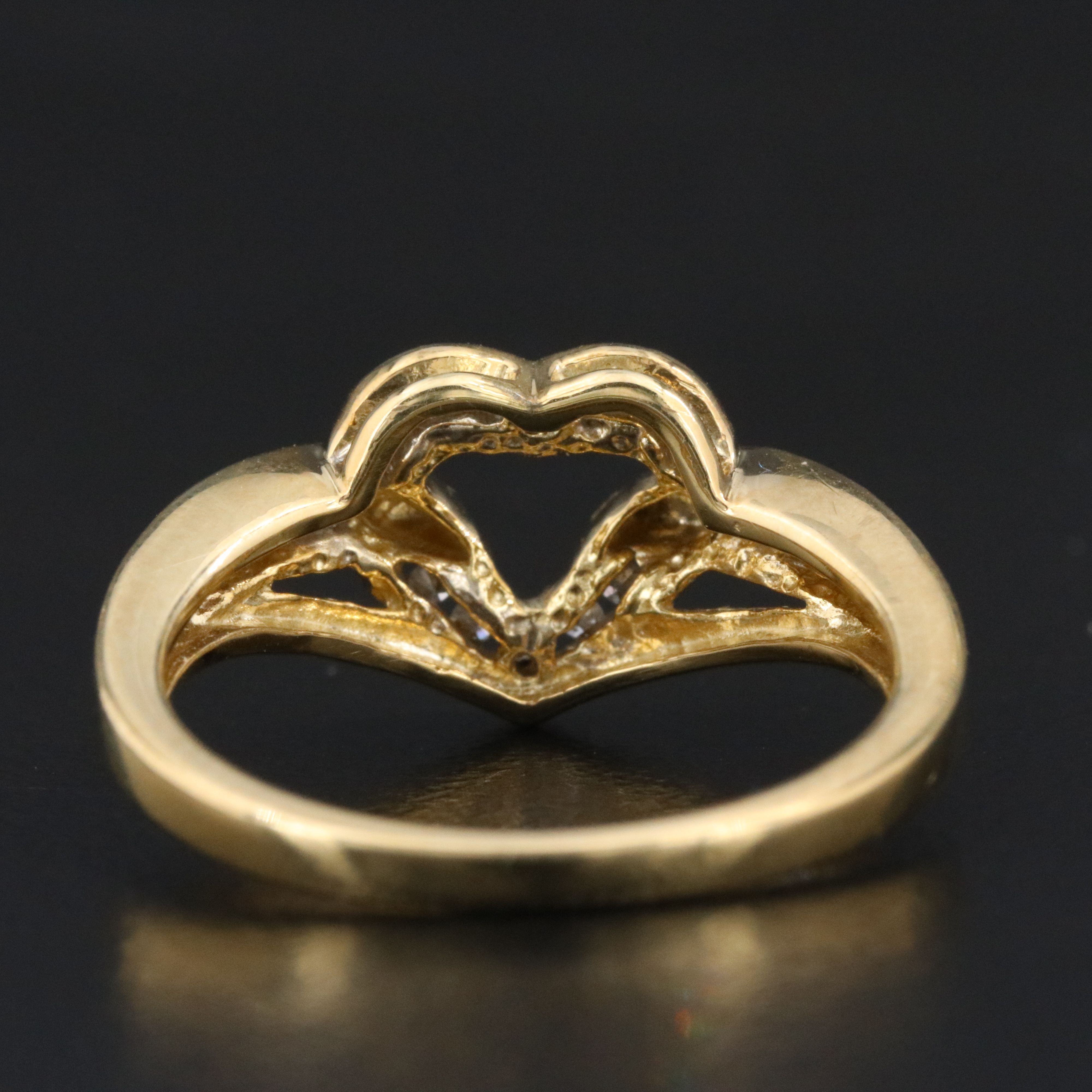 10K 0.12 CTW Diamond Heart Ring