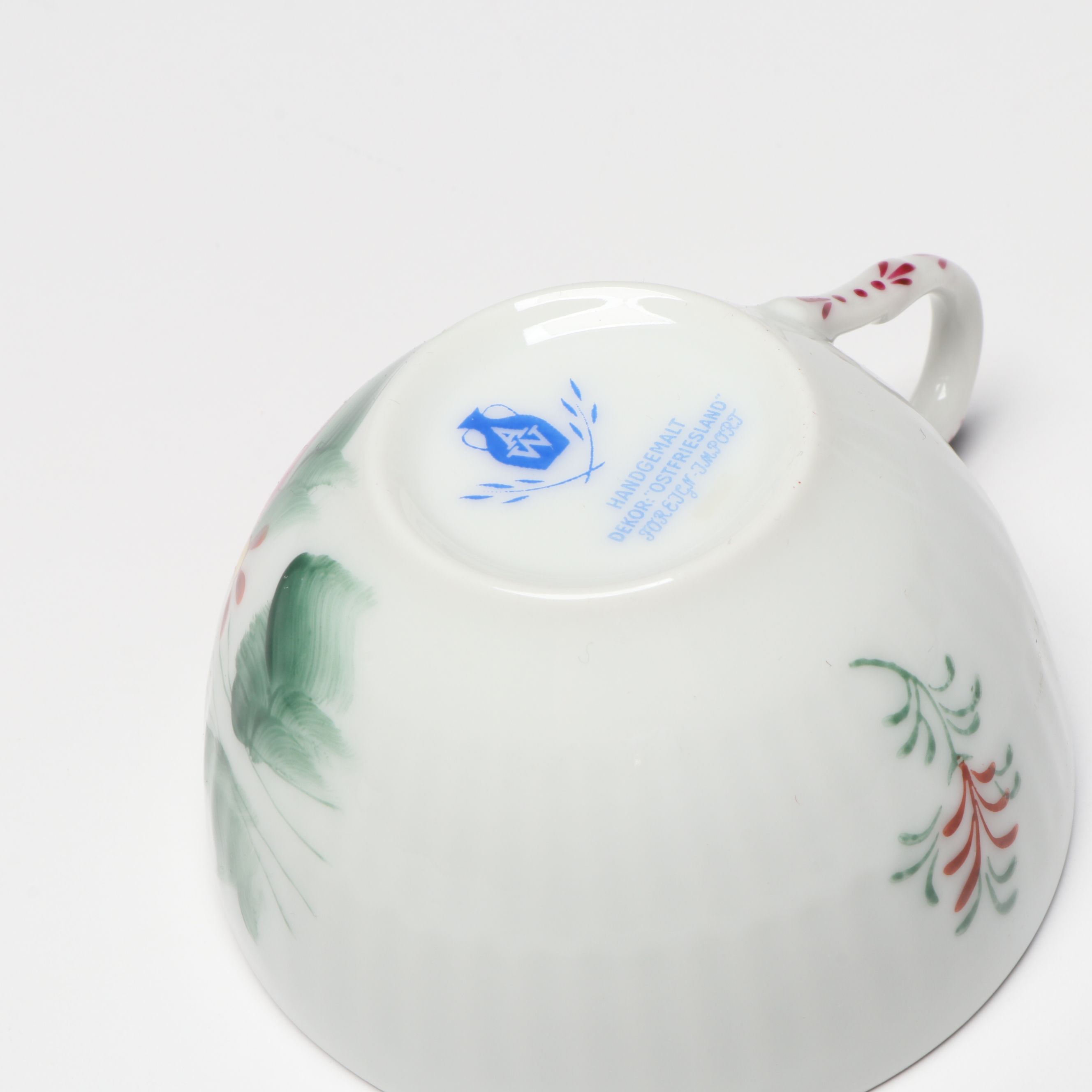 August Warnecke "Ostfreisland" Porcelain Tea Set with Dessert Plates