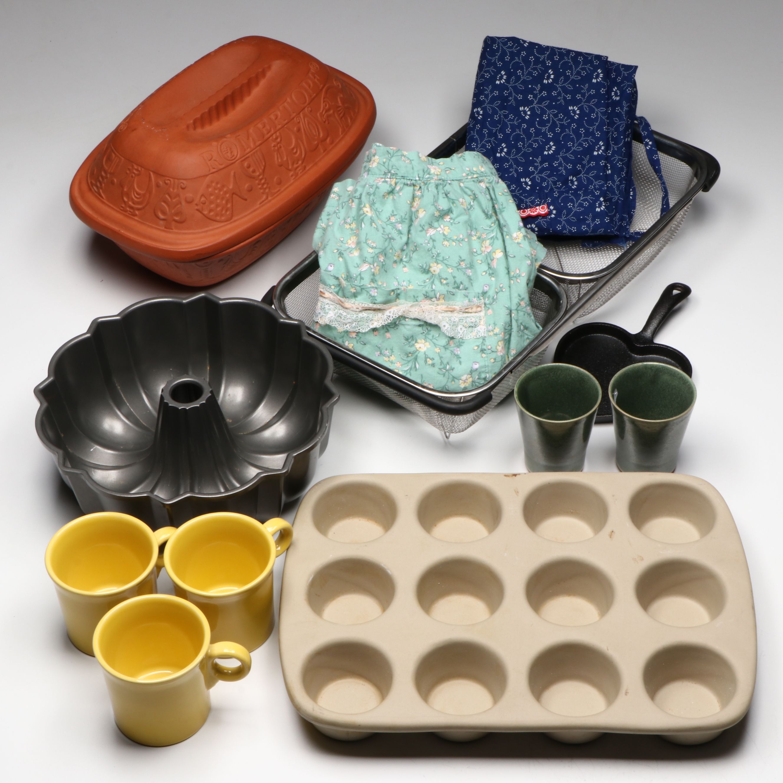 The Pampered Chef Stoneware Muffin Pan with Romertopf Clay Baking Dish and More