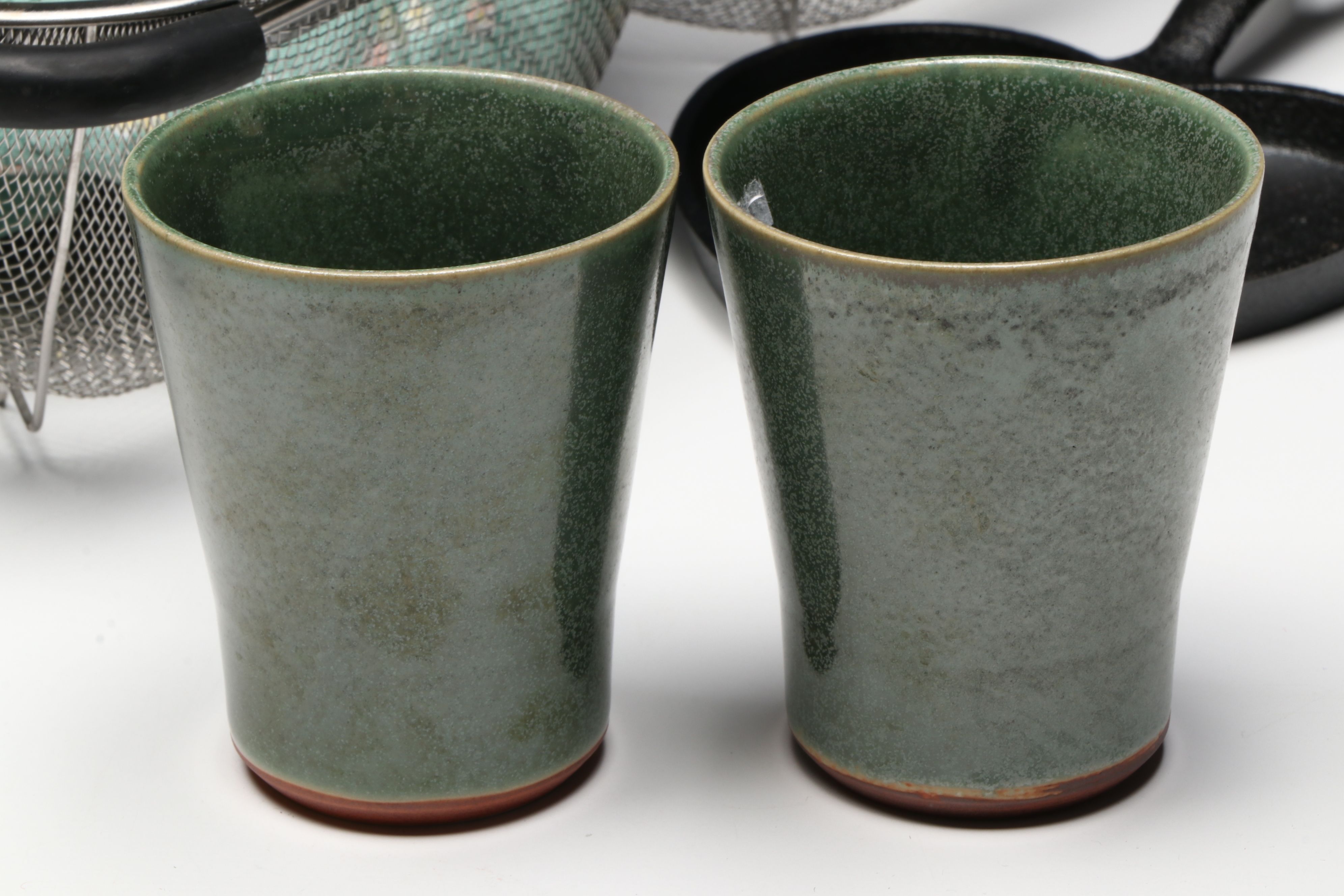 The Pampered Chef Stoneware Muffin Pan with Romertopf Clay Baking Dish and More