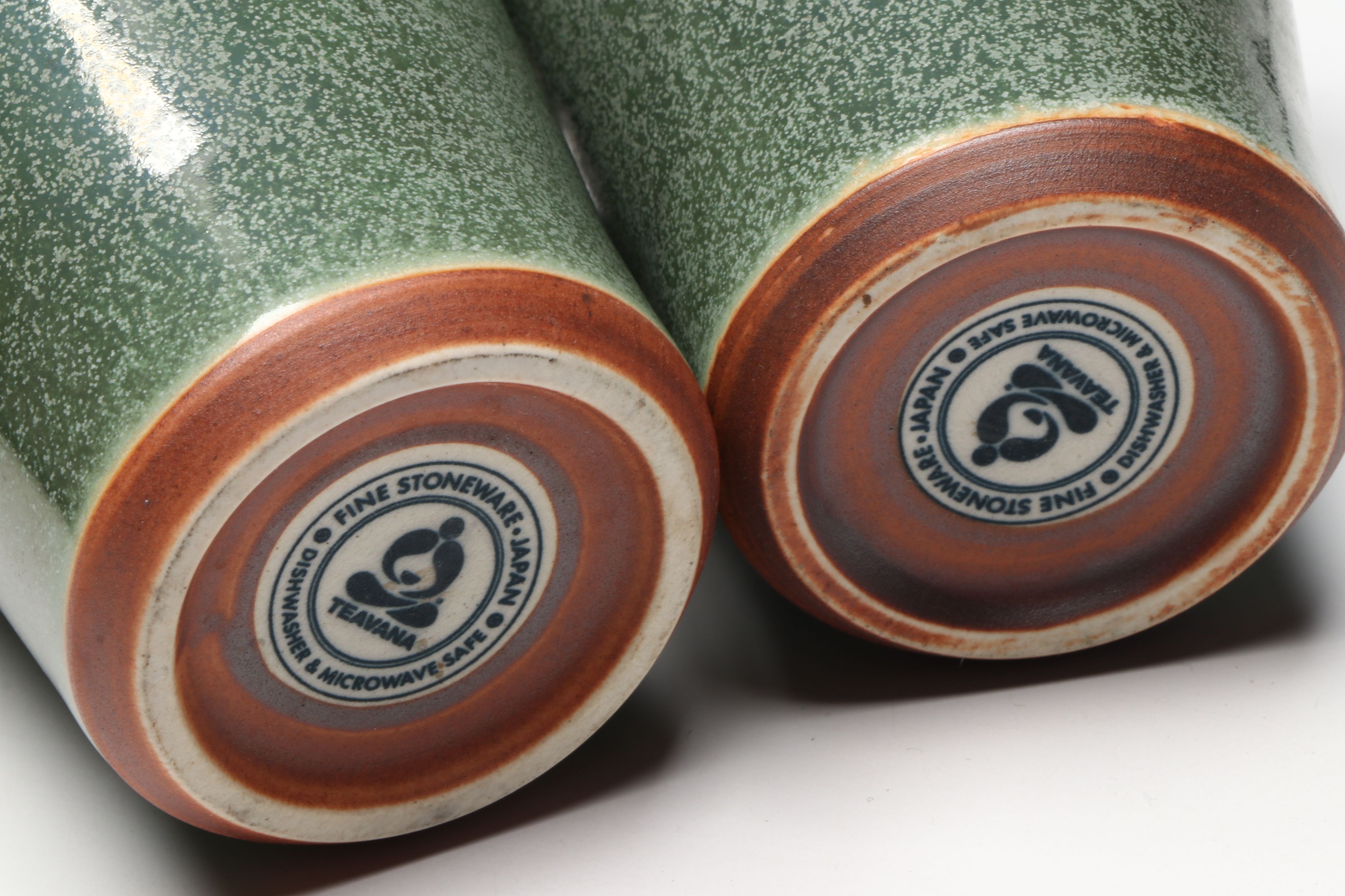 The Pampered Chef Stoneware Muffin Pan with Romertopf Clay Baking Dish and More