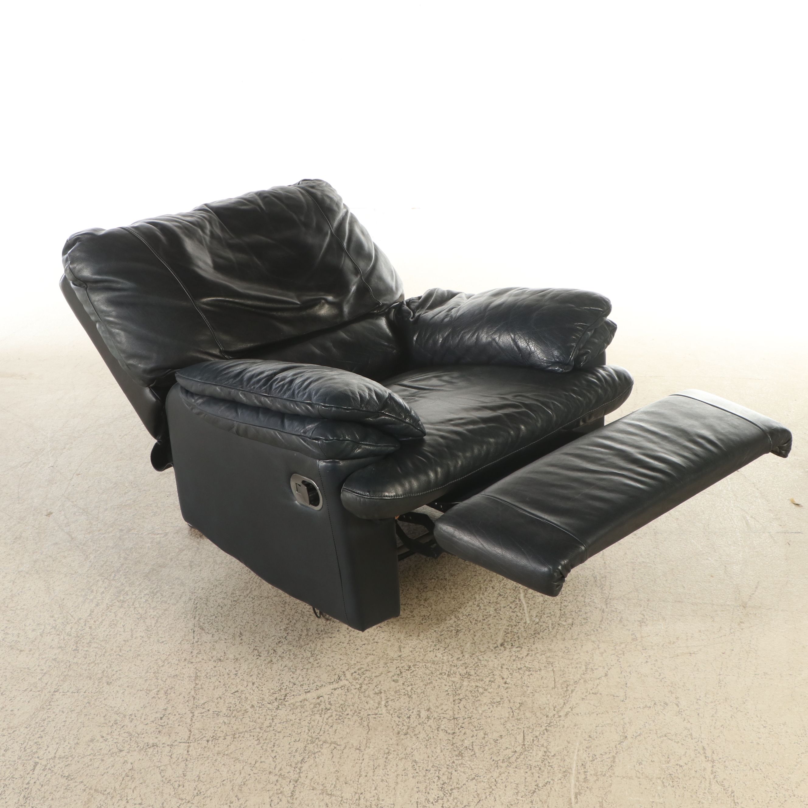 Sofa Express Leather Recliner