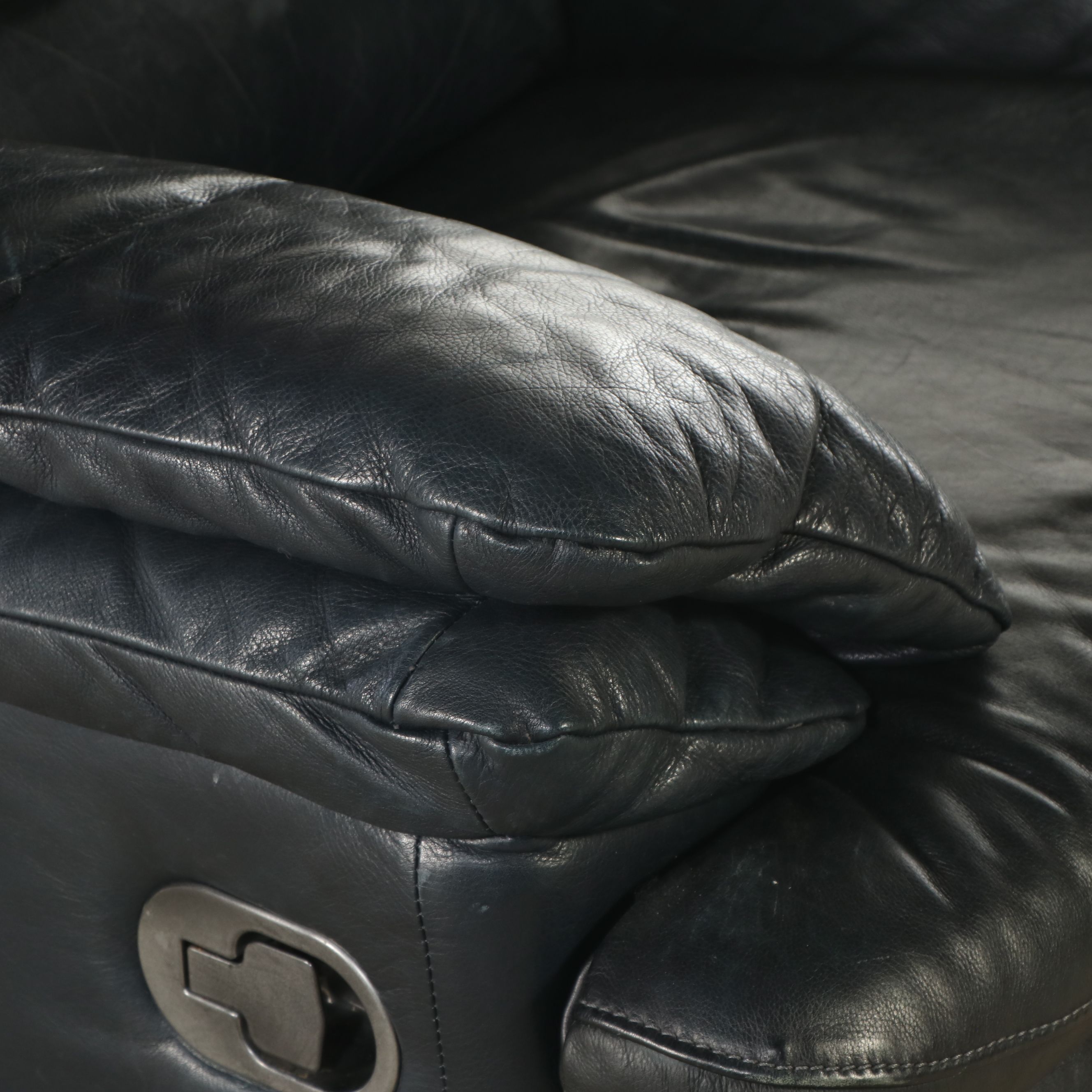 Sofa Express Leather Recliner