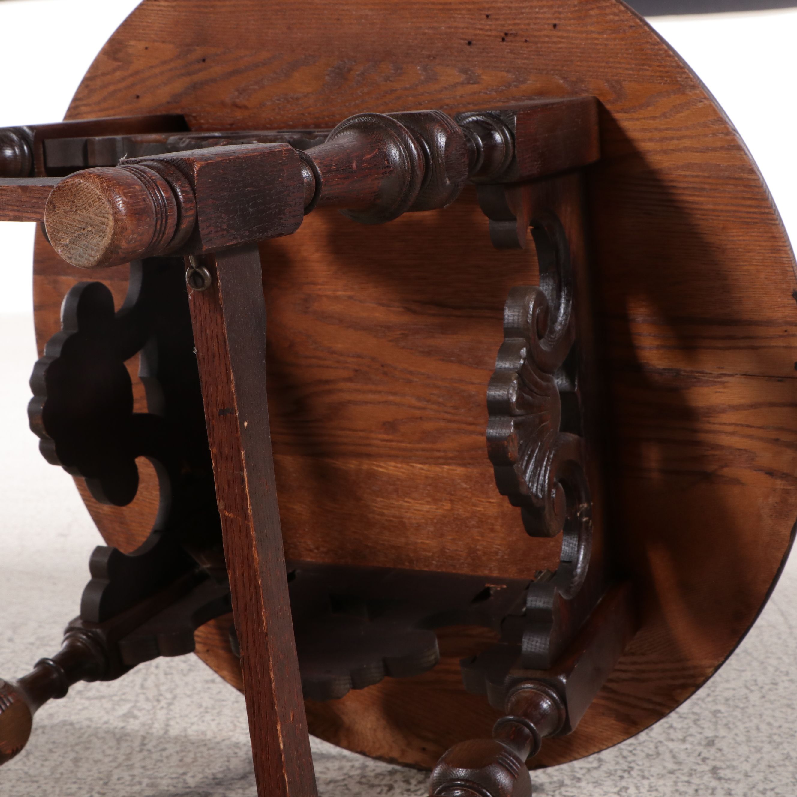 Baroque Style Oak Tavern Table, Early to Mid-20th Century