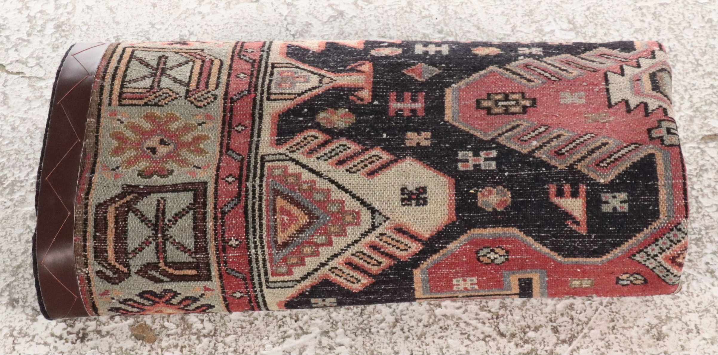 4'3 x 6'4 Hand-Knotted Persian Viss Area Rug