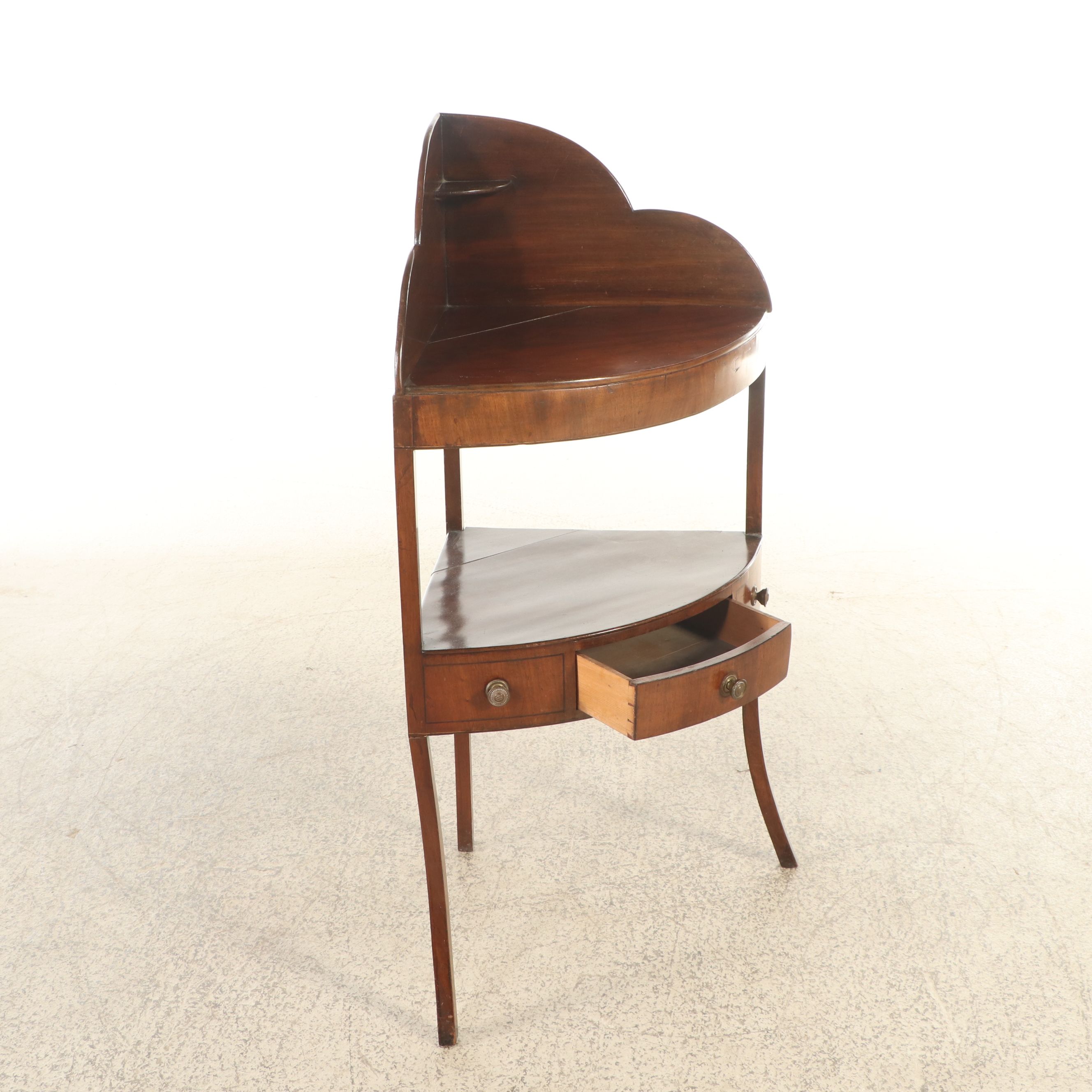Georgian Mahogany Corner Washstand, Late 18th to Mid-19th Century