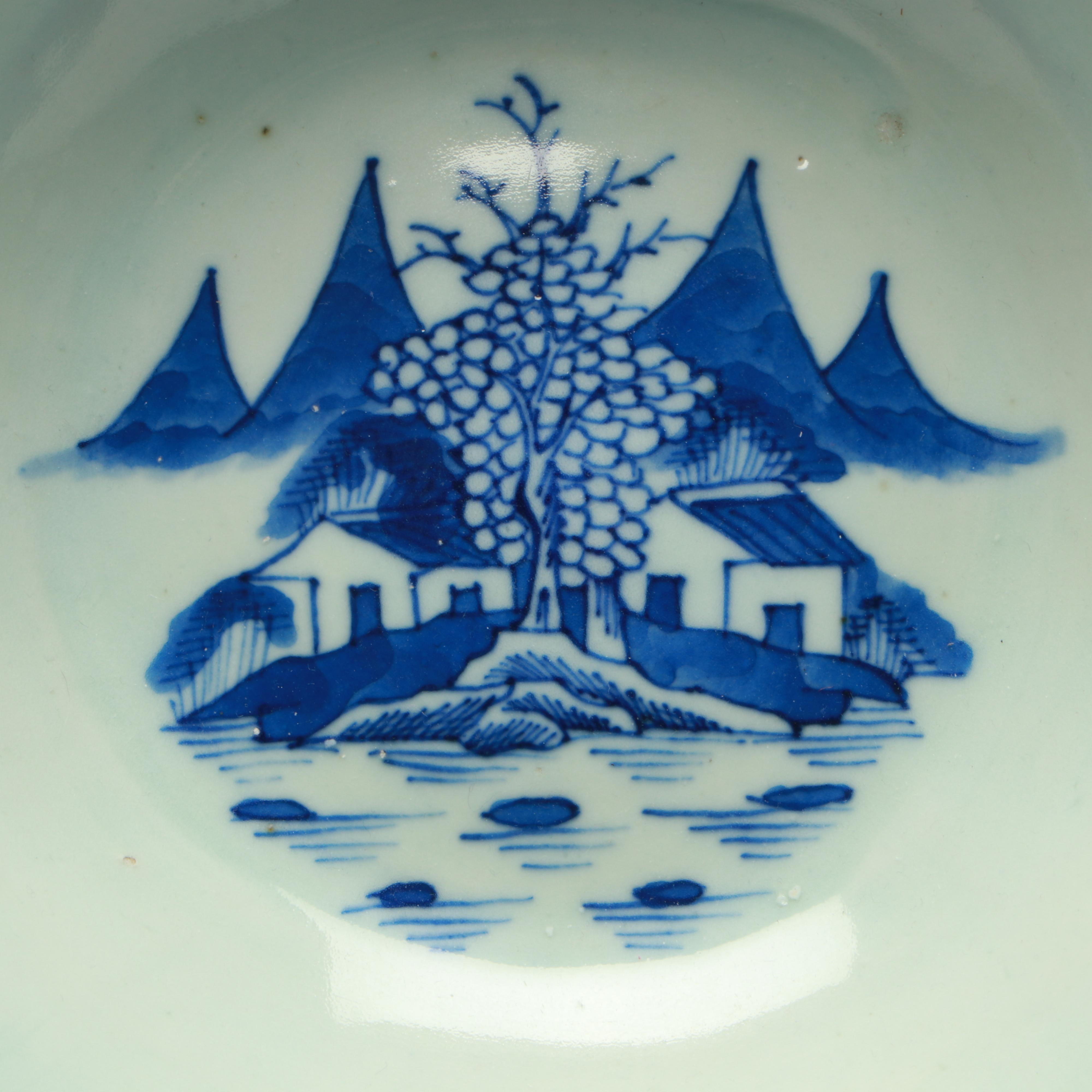 Chinese Export "Flower Basket" Octagonal Platter and Other Service Pieces