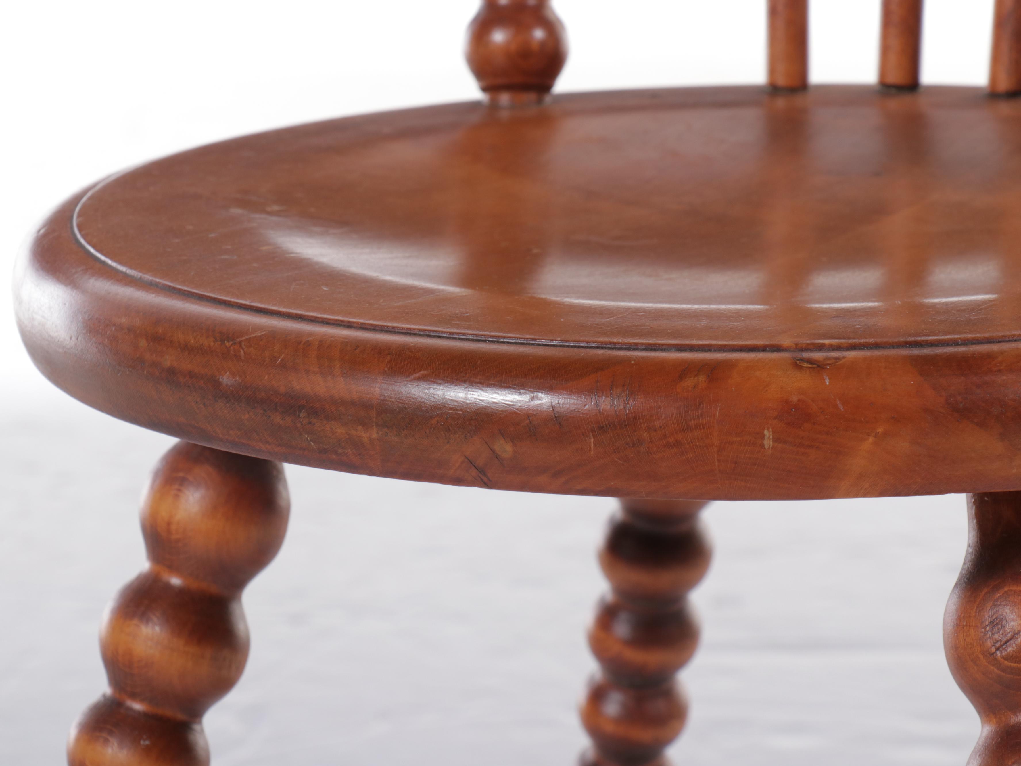 American Colonial Style Birch Pressed-Back Chair