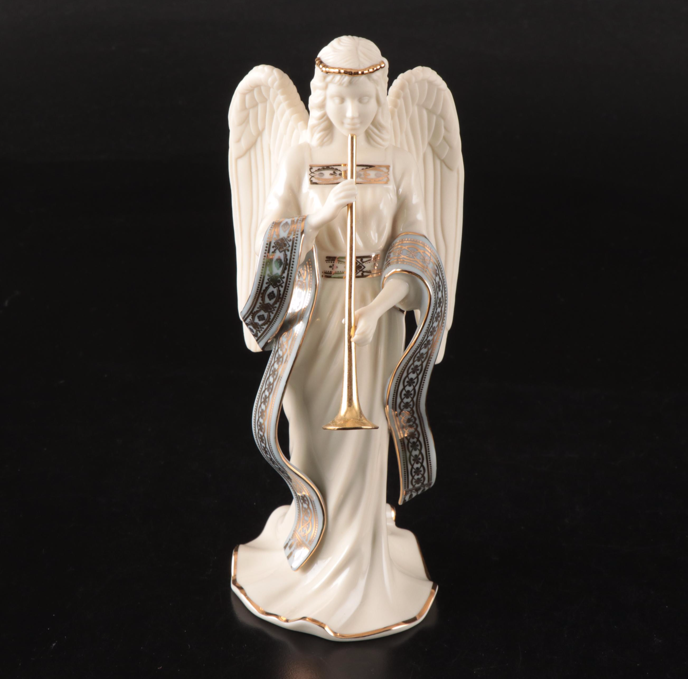 Royal Worcester "Fern Leaf" with Lenox and Other Porcelain Tableware and Décor