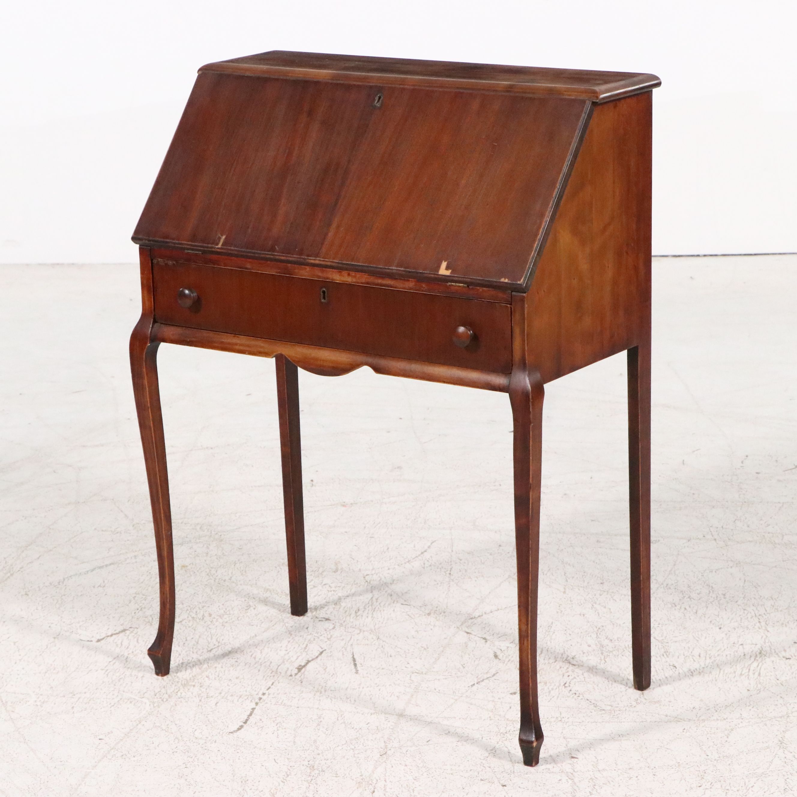 Queen Anne Style Mahogany Finish Drop-Front Desk, Early 20th Century