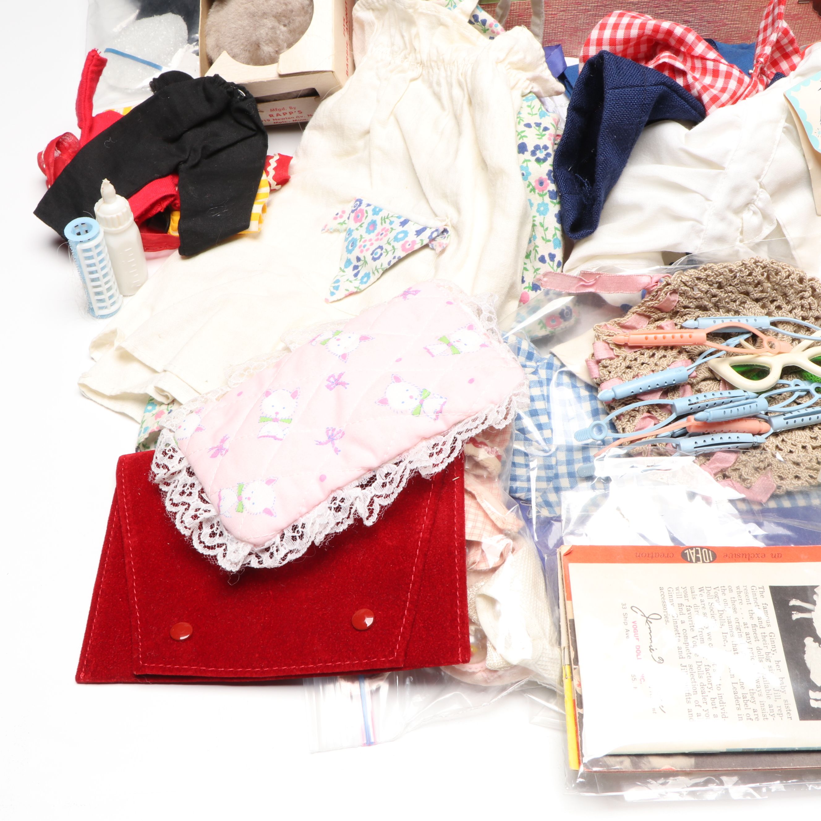 Royal Sealy Doll Dresser Music Box with Mattel and Other Dolls and Accessories