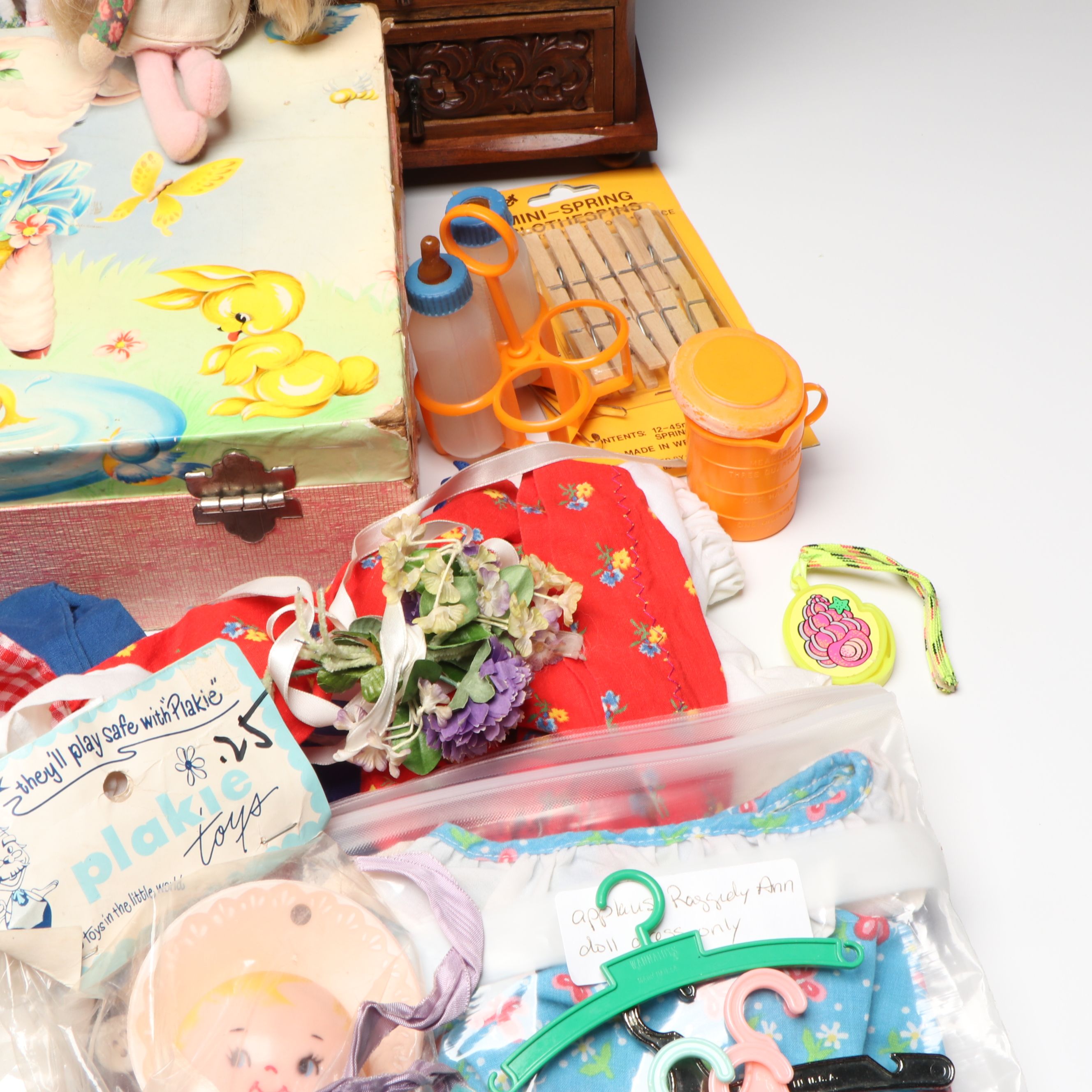 Royal Sealy Doll Dresser Music Box with Mattel and Other Dolls and Accessories