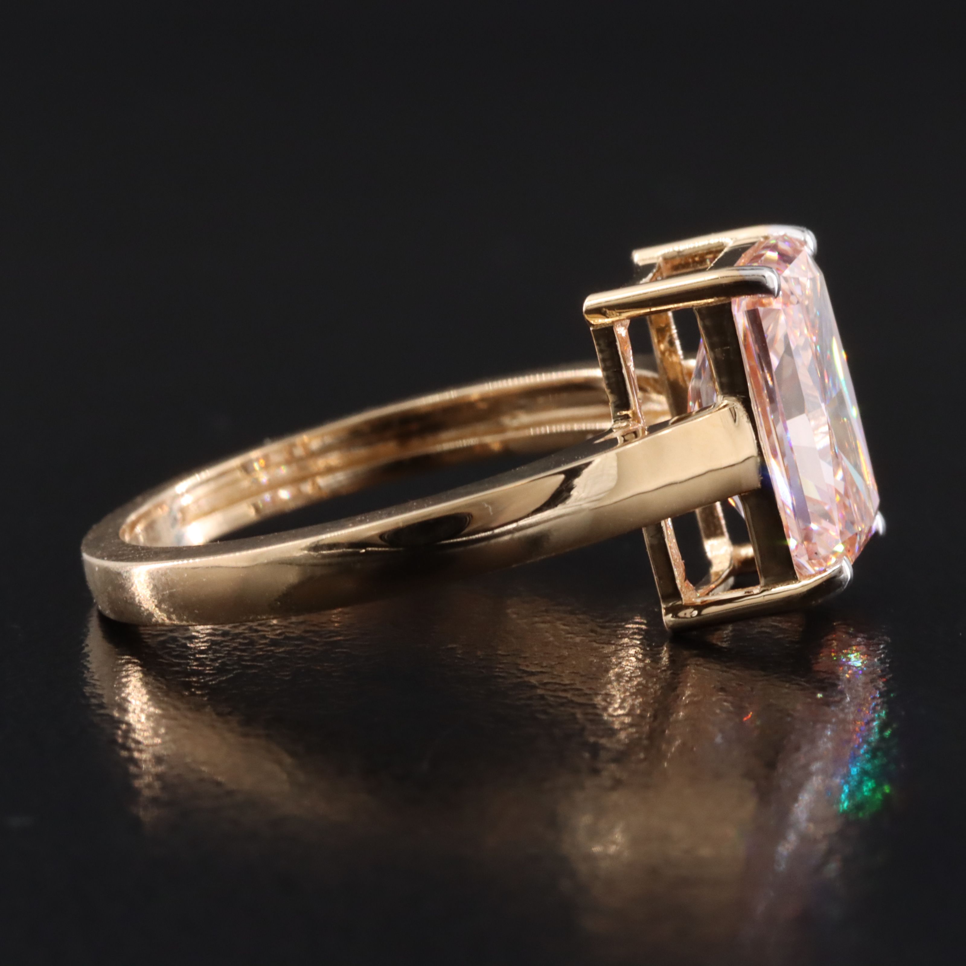 18K 3.00 CTW Lab Grown Fancy Pink Diamond Solitaire Ring with IGI Report