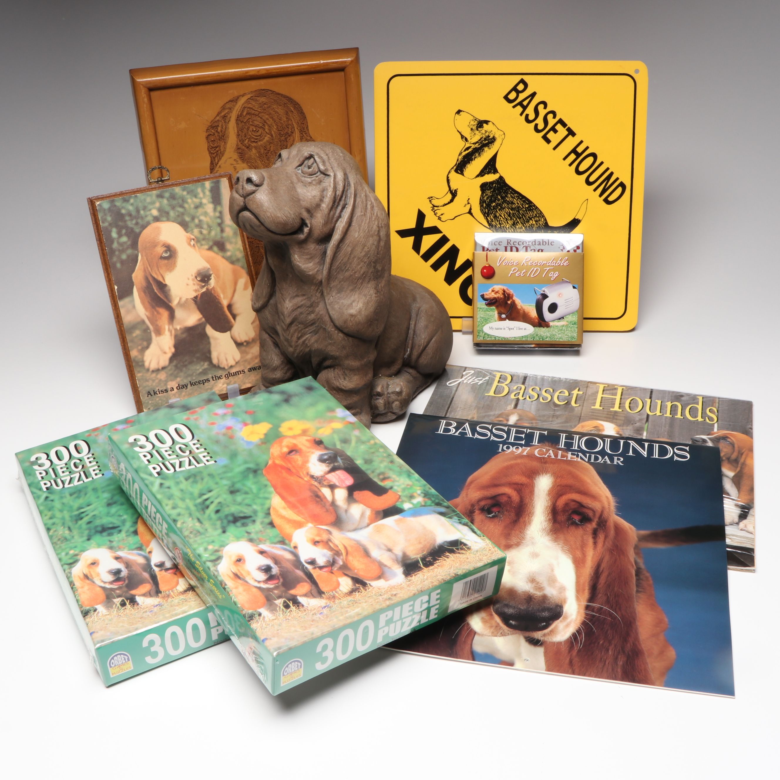 Voice Recording Pet ID Tag with Basset Hound Puzzles and More Décor